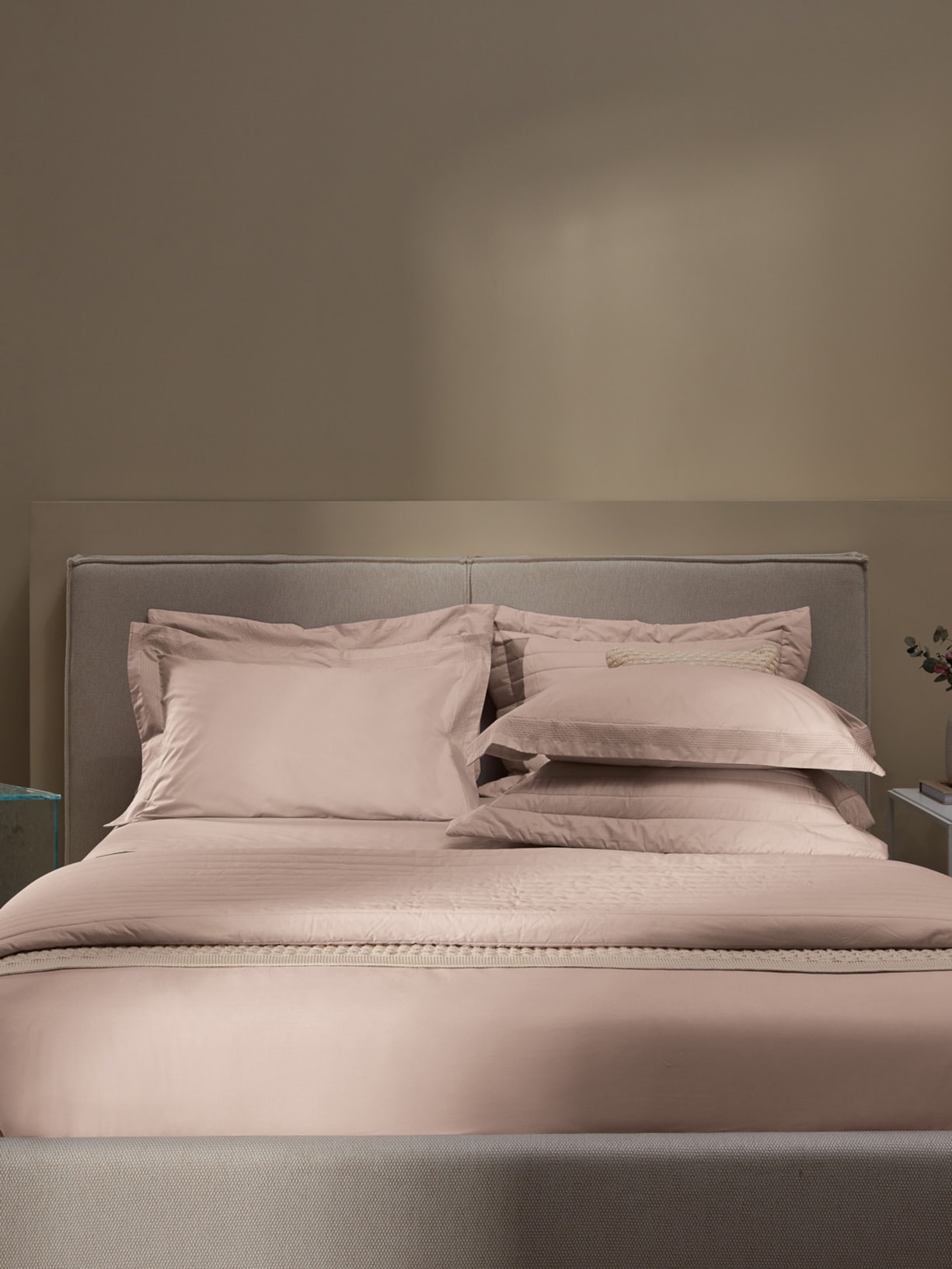 Jogo de Cama Casal 200 Fios Bertoni Bege Trussardi