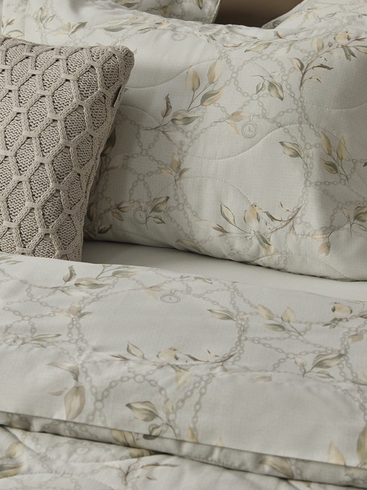 Jogo de Cama Casal 200 Fios Cetim 100% Algodão Uccelo Bege Trussardi