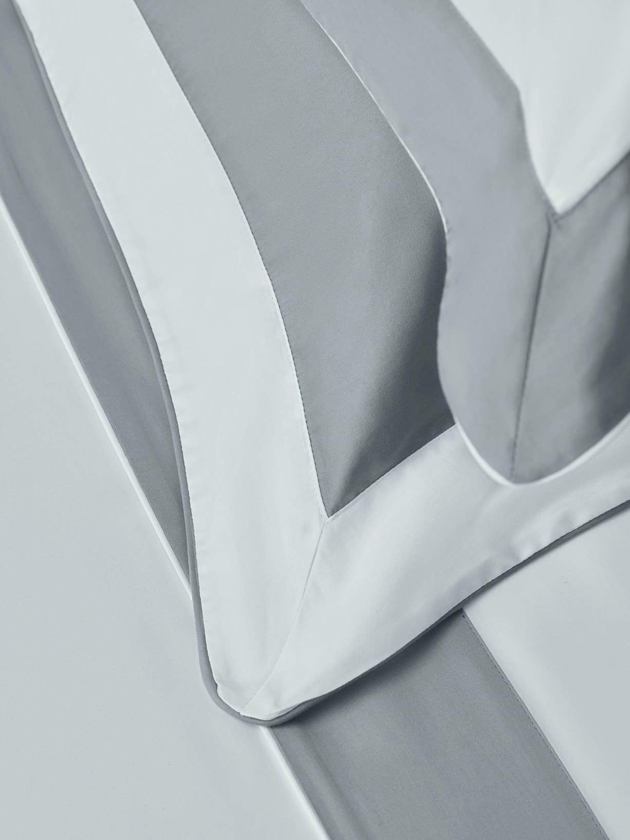 Jogo de Cama Queen 200 Fios Cetim Savona Cinza Trussardi