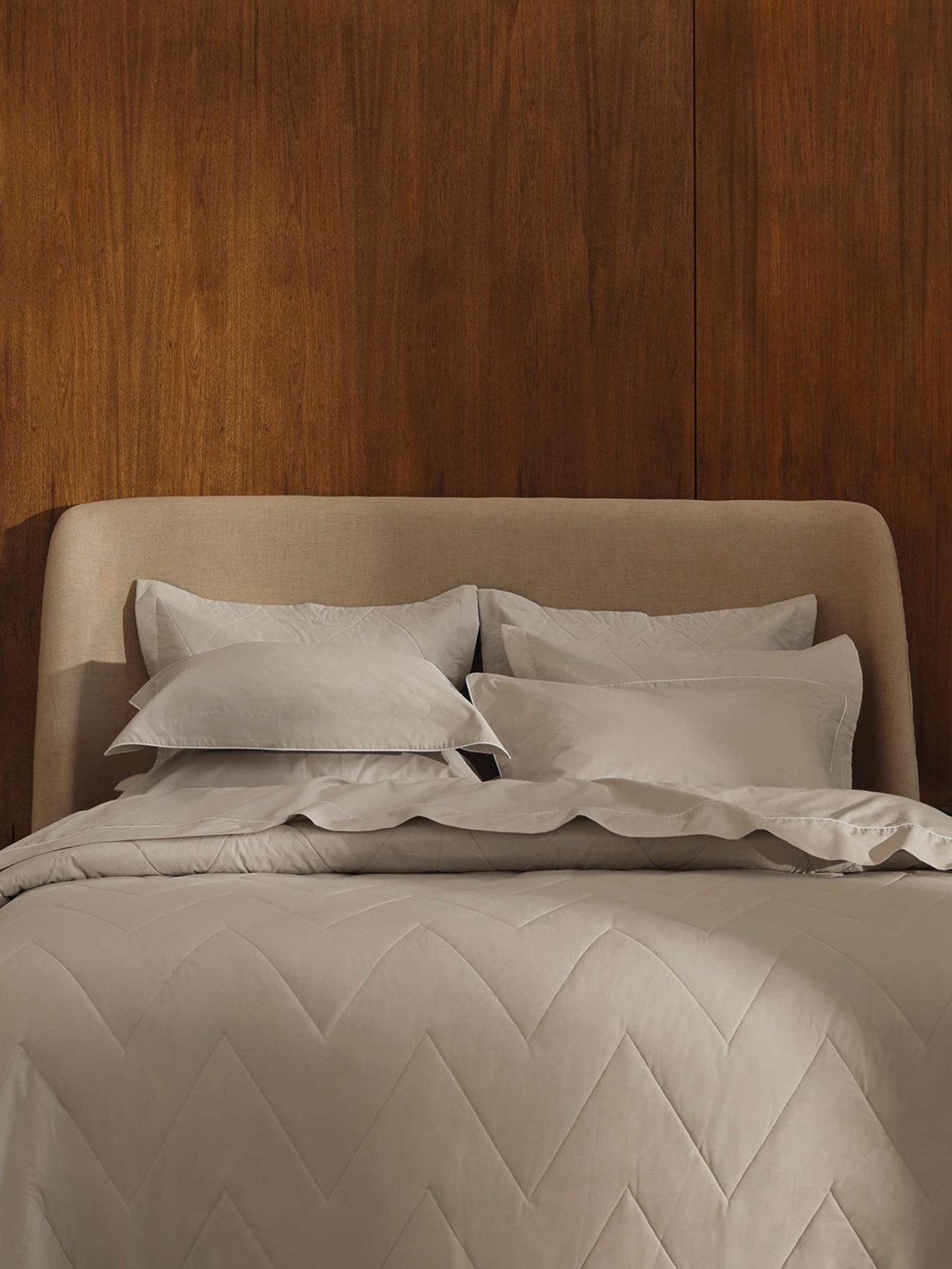 Jogo De Cama Queen 200 Fios Filetti Bege Trussardi