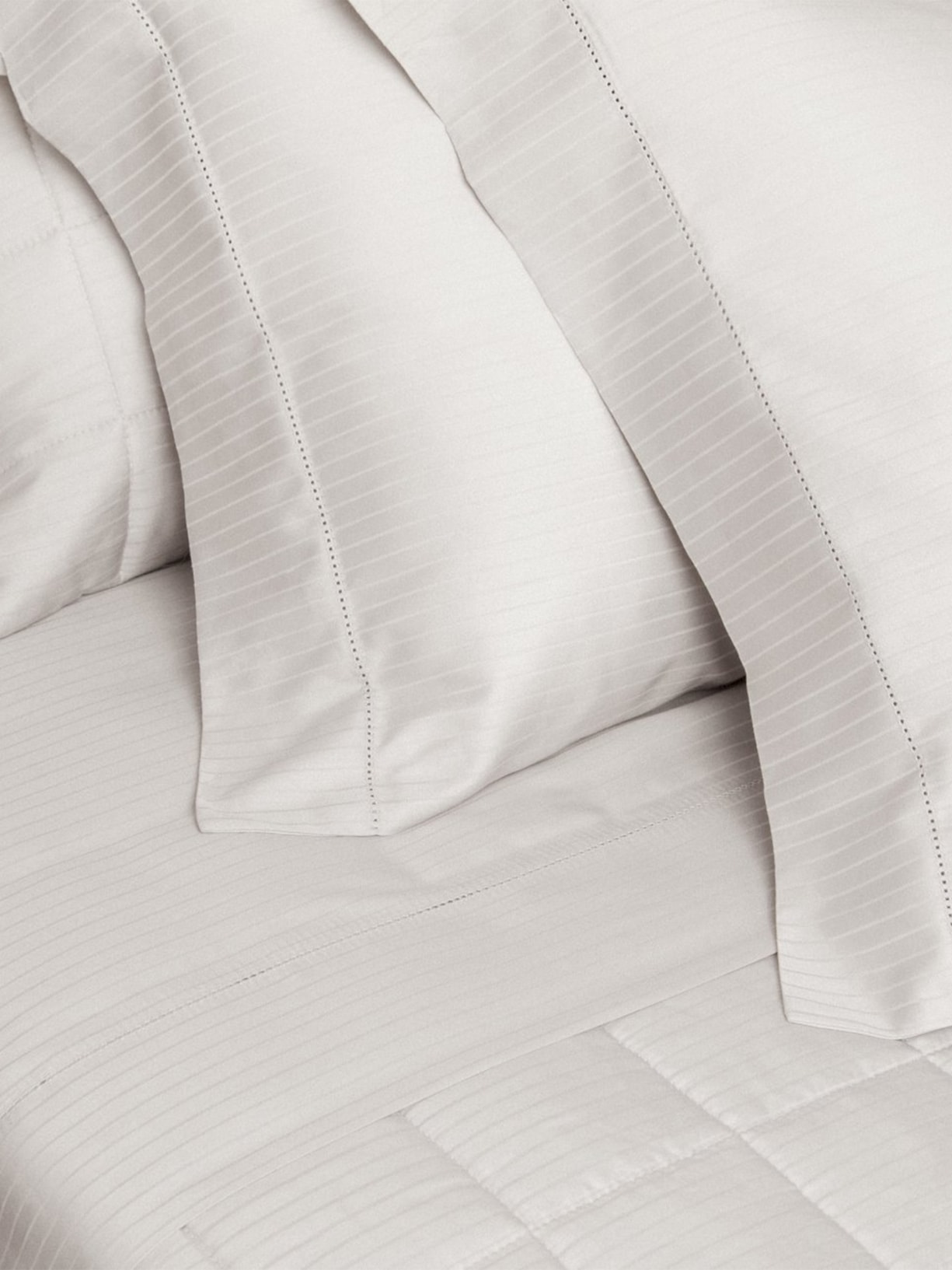 Kit Colcha Damask Stripes Queen Cetim 300 Fios 3 Peças Bege Buddemeyer