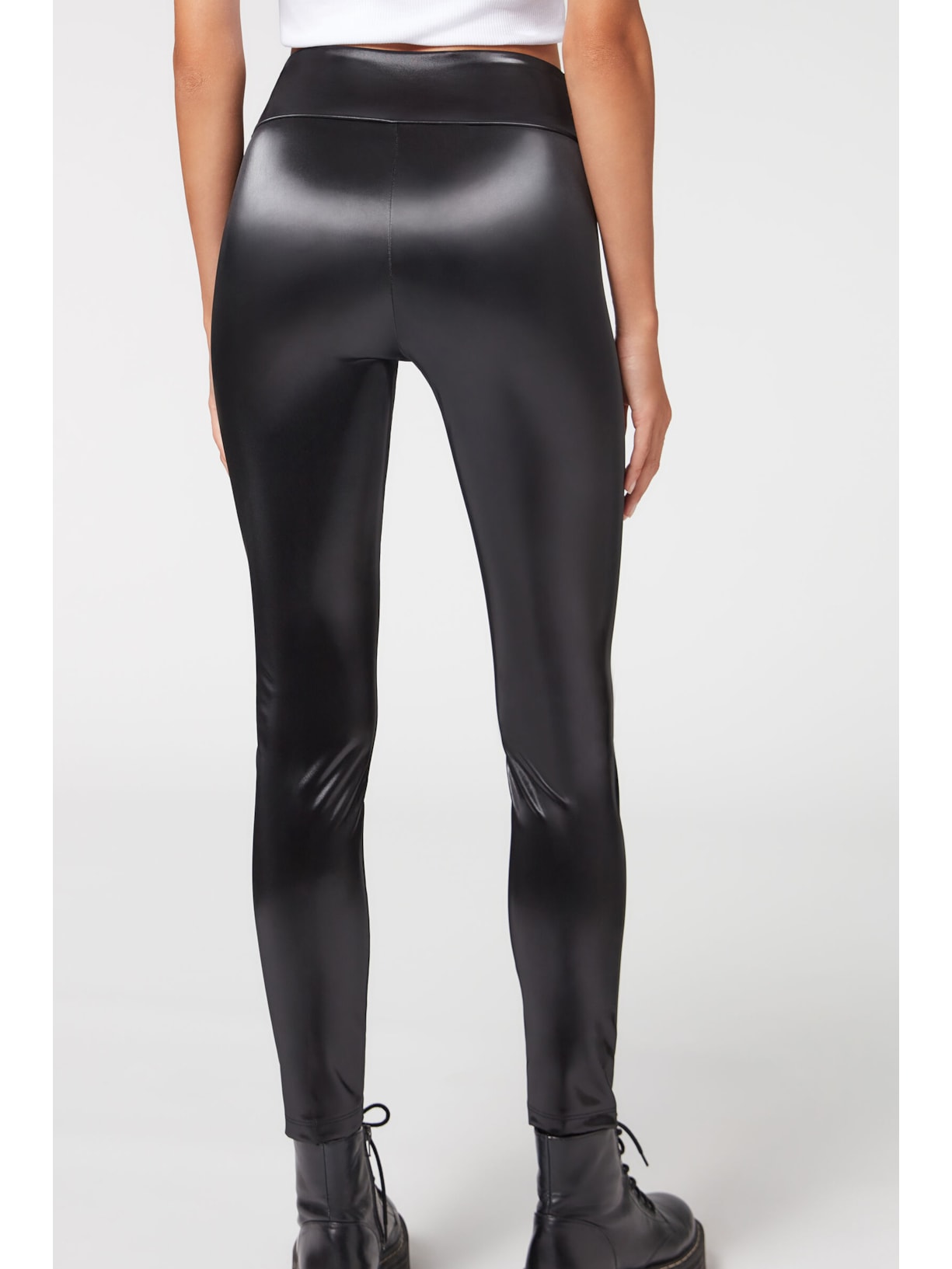 Legging Skinny Efeito Vinil Preto