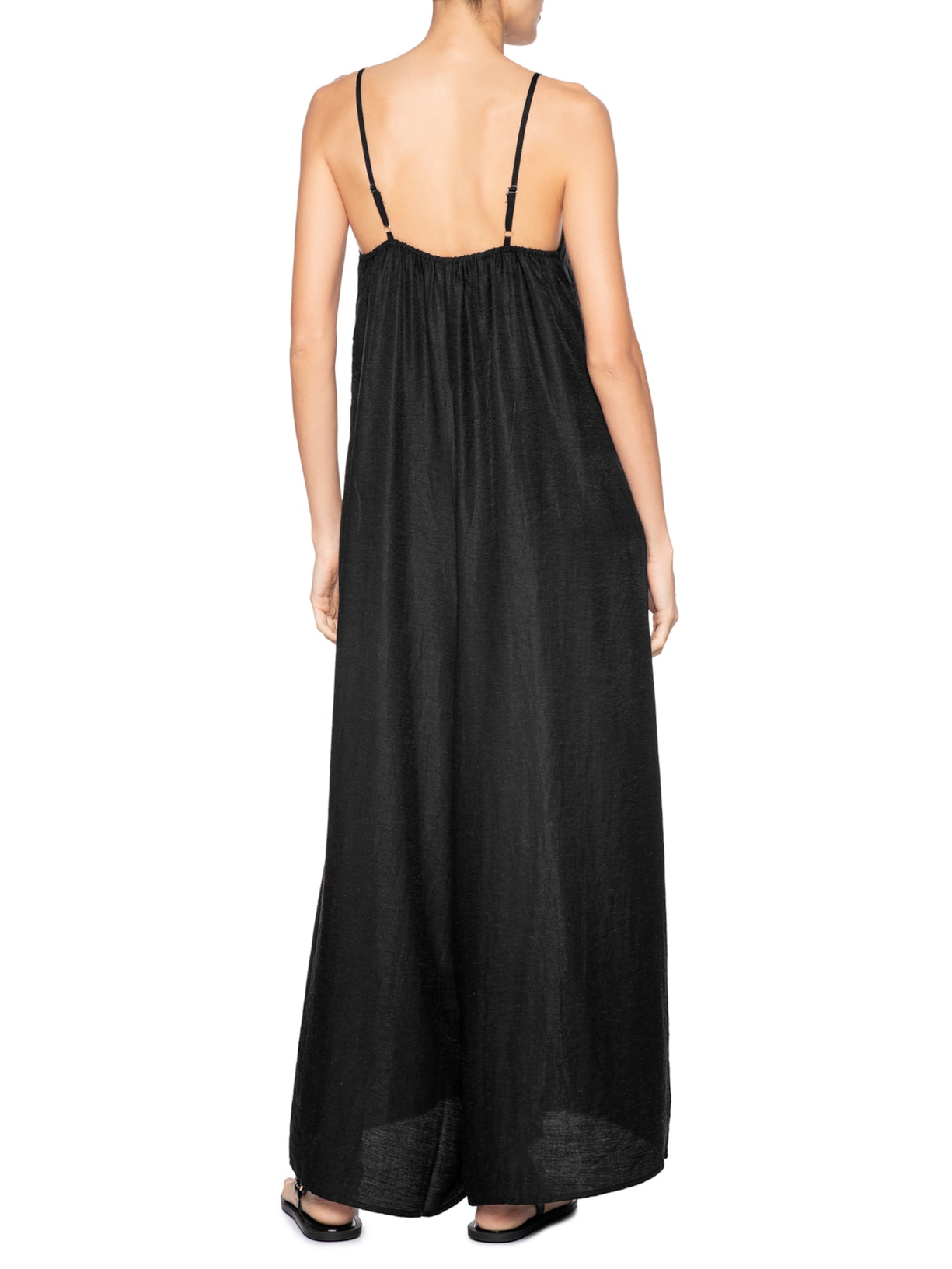 Macacão Feminino Básico Pernas Amplas Preto Basiq