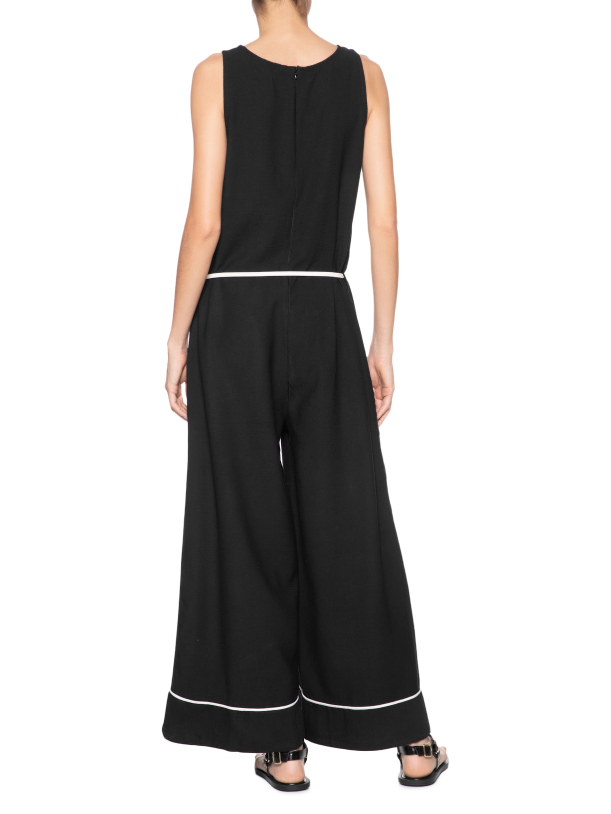 Macacão Feminino Básico Texturizado Preto Basiq