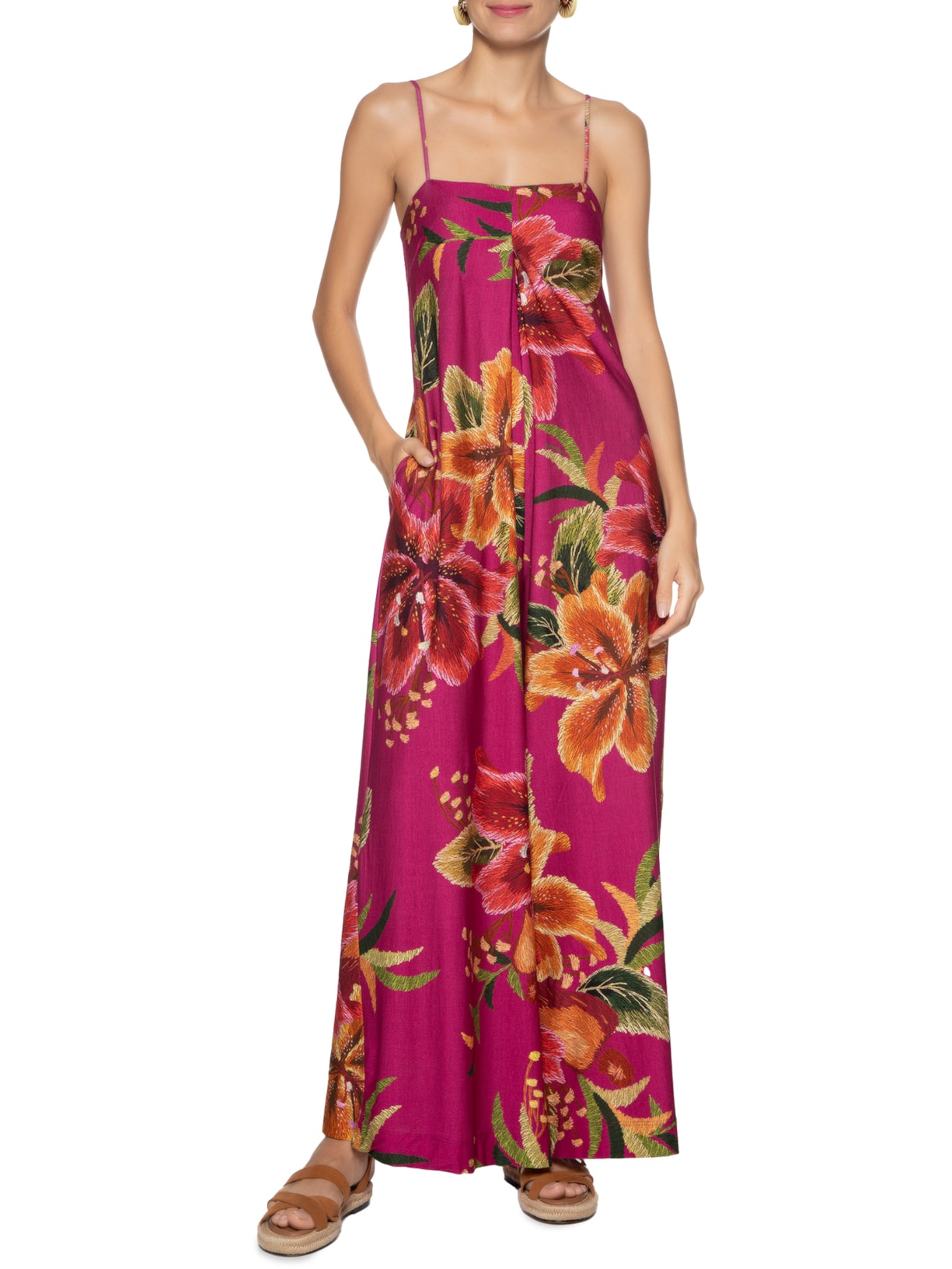 Macacão Feminino Bordando Flor Rosa Farm