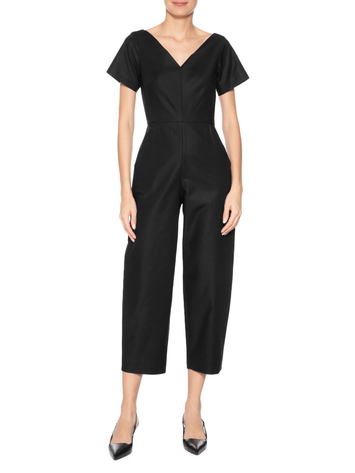 Macacão Feminino Decote V Aberto Baggy Preto Andrea Marques