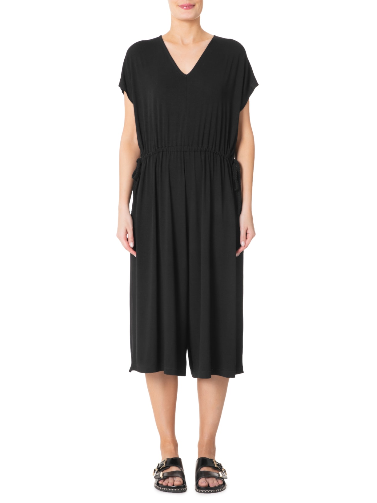 Macacão Feminino Midi Com Ajuste Na Cintura Preto Basiq