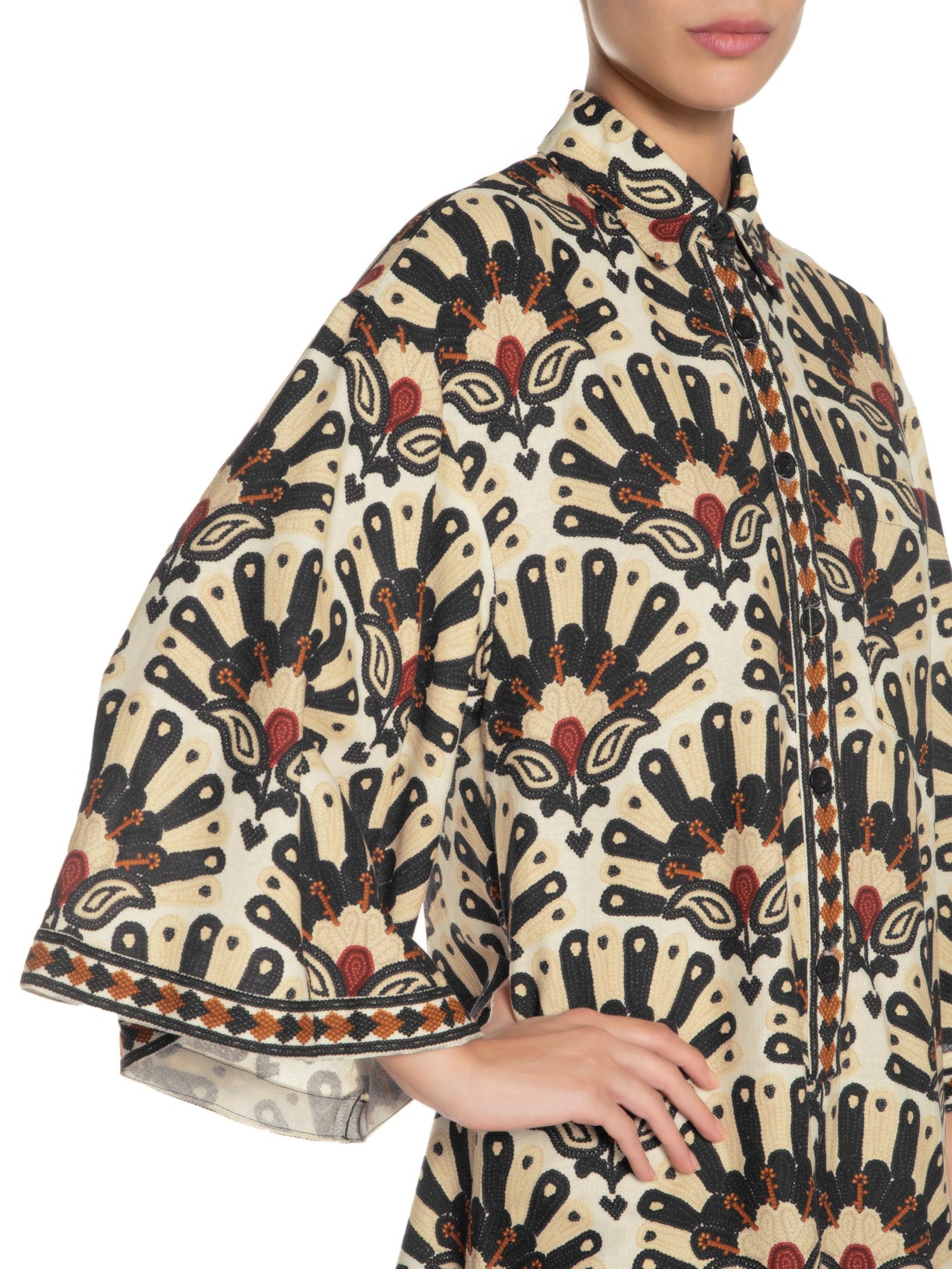 Macaquinho Feminino Leque De Flor Bege Farm