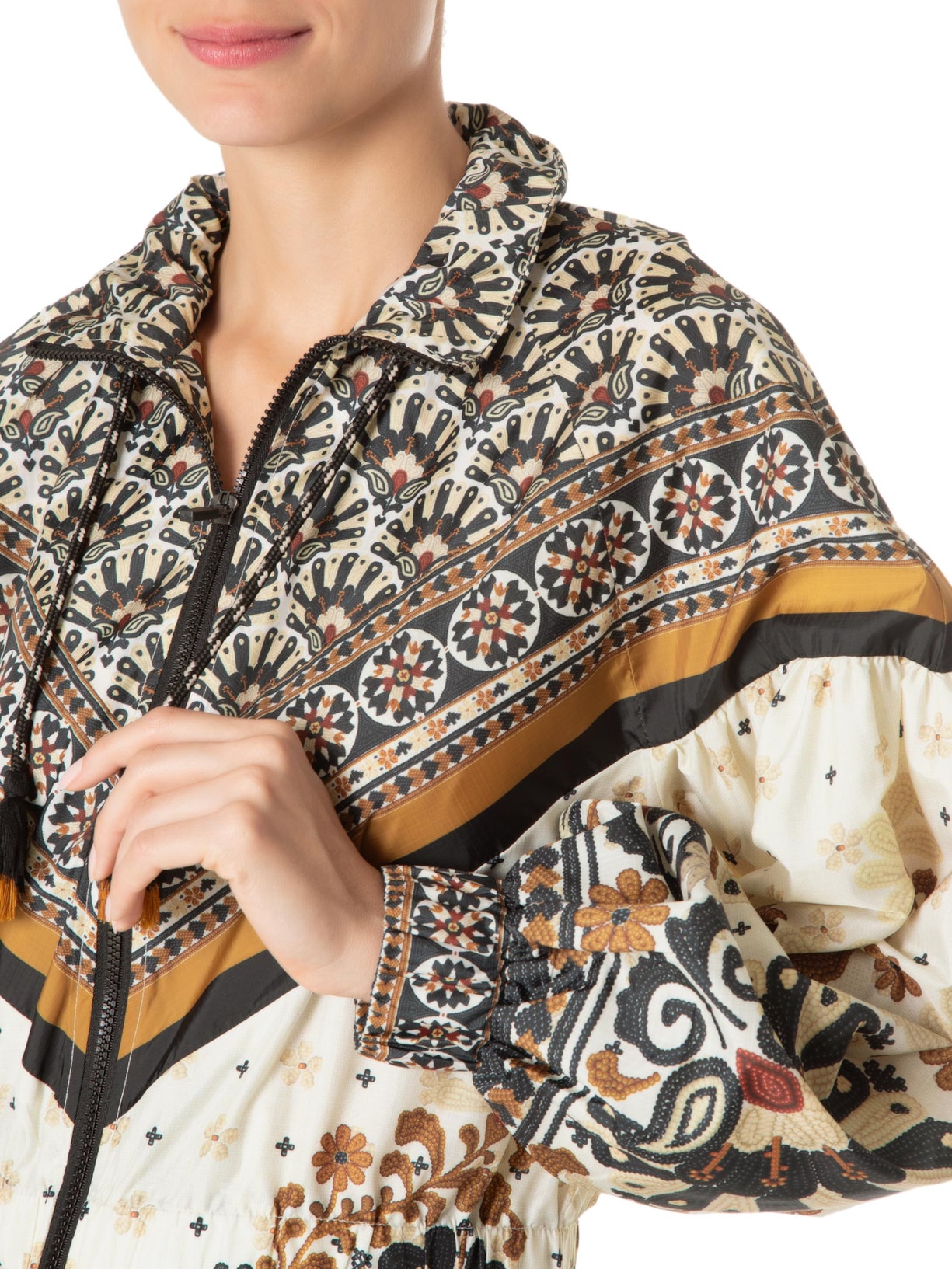 Macaquinho Feminino Nylon Doralice Bege Farm