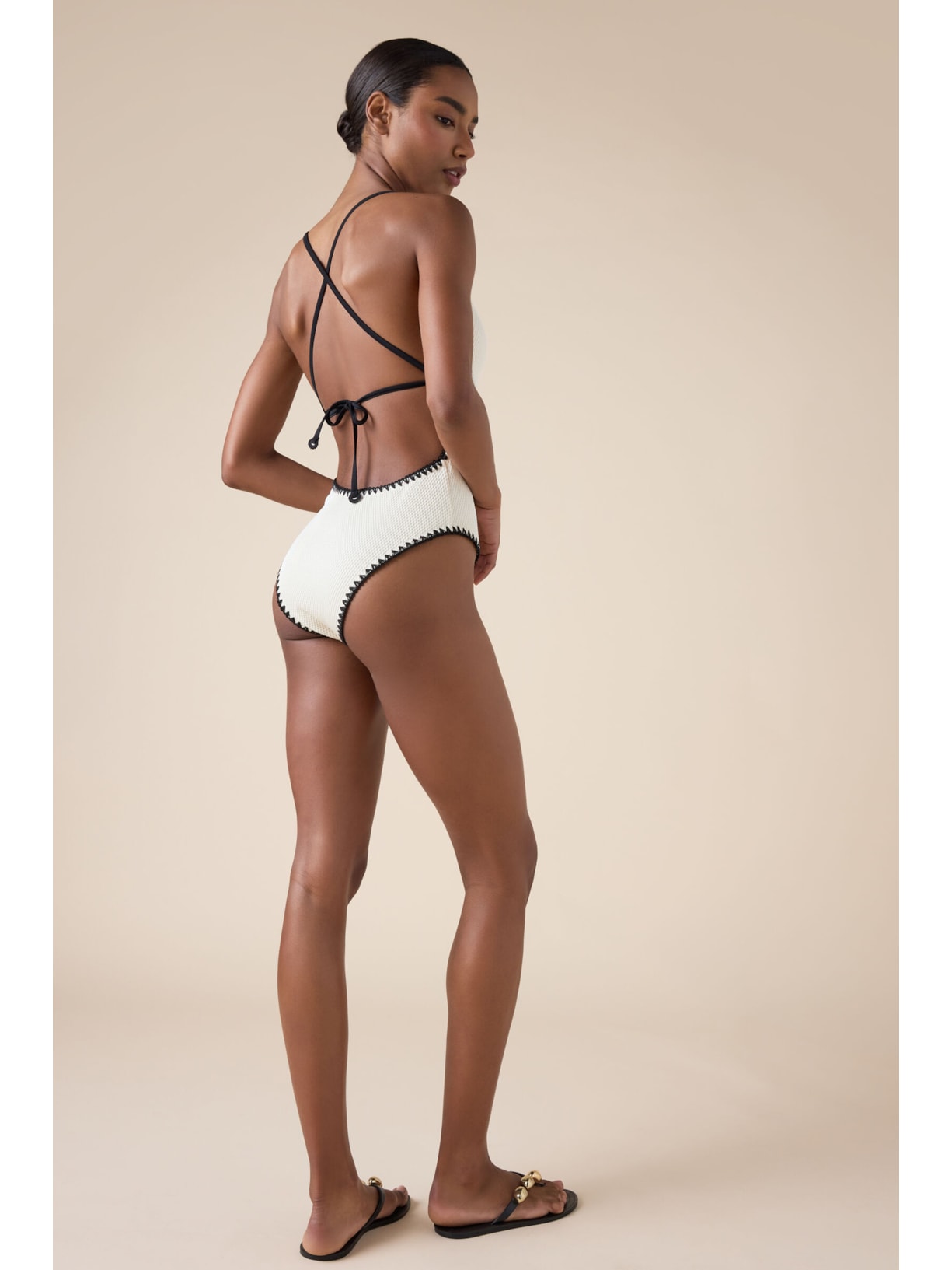Maiô Bicolor Embroidery Off-White Calzedonia