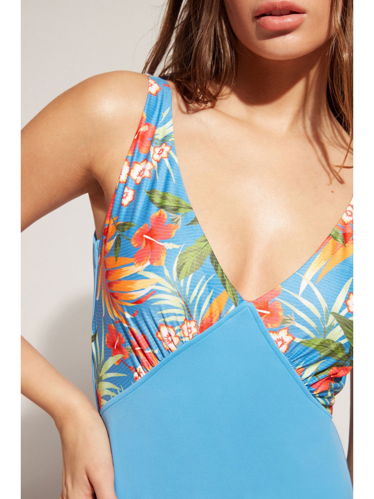 Maiô Modelador Com Bojo Maui Azul Calzedonia