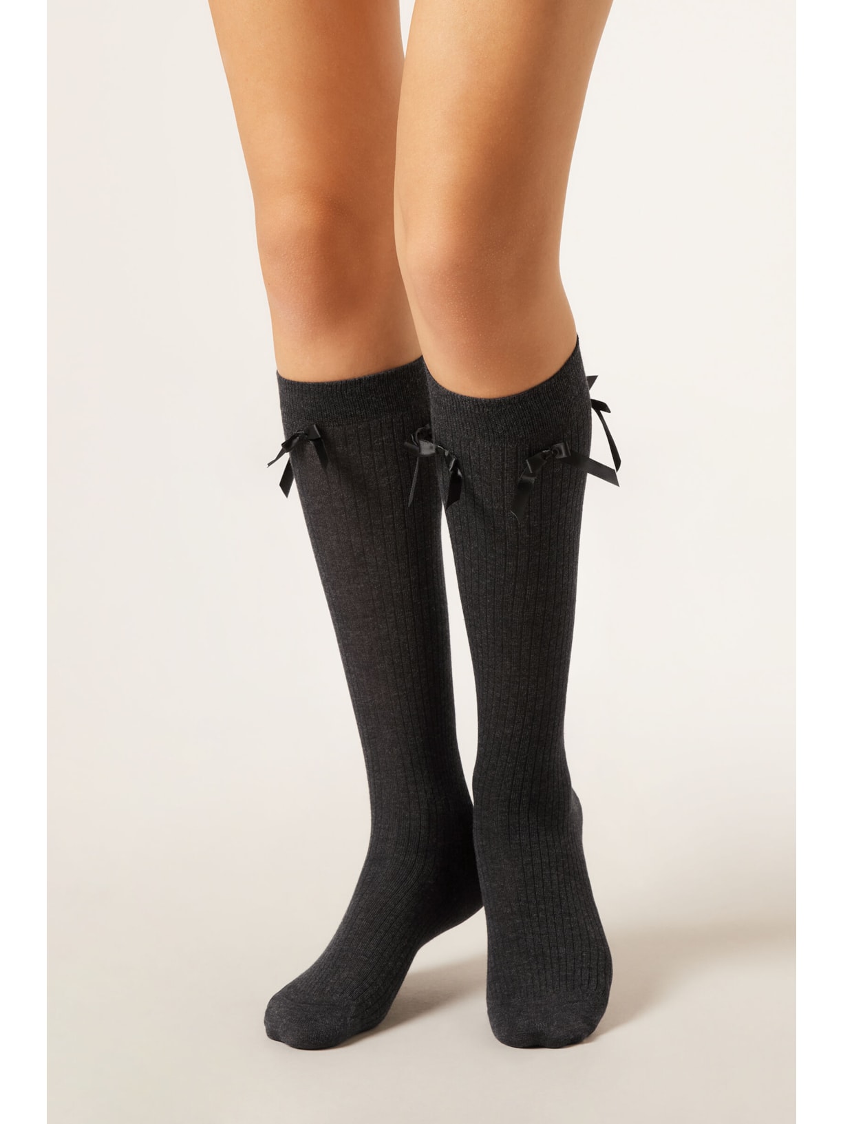 Meia Alta Com Laços Em Algodão Canelado Cinza Calzedonia