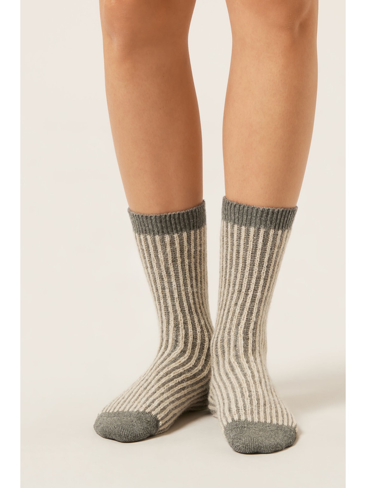 Meia Curta Com Cashmere e Glitter Cinza Calzedonia
