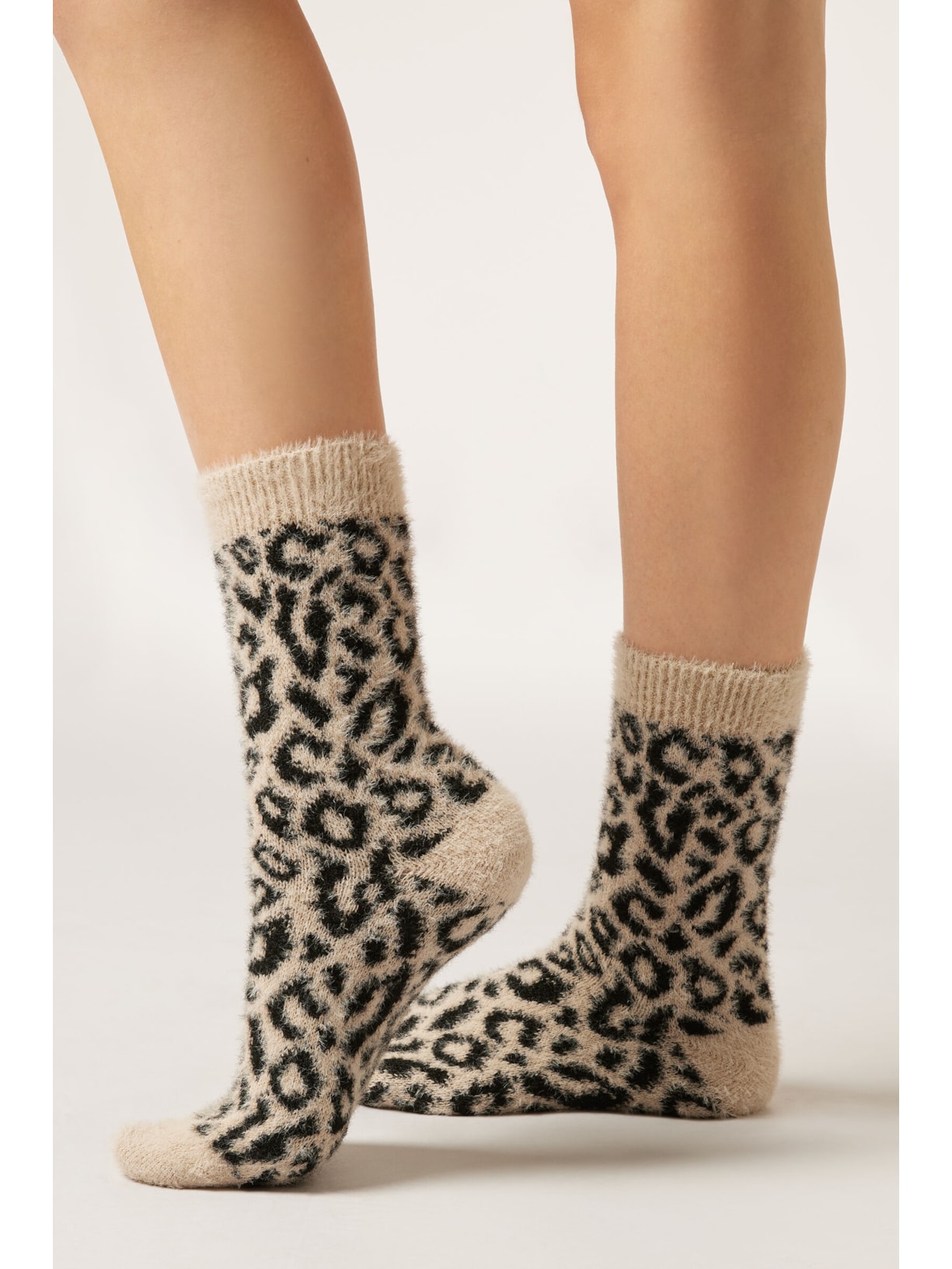 Meia Curta Com Efeito Soft e Estampa Animal Print Off-White Calzedonia