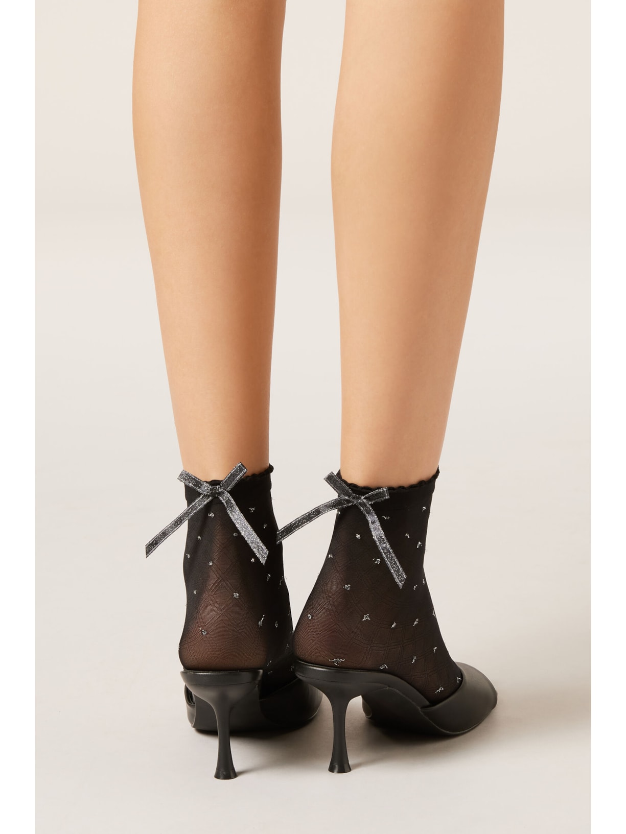 Meia Curta Com Glitter e Laços Preto Calzedonia