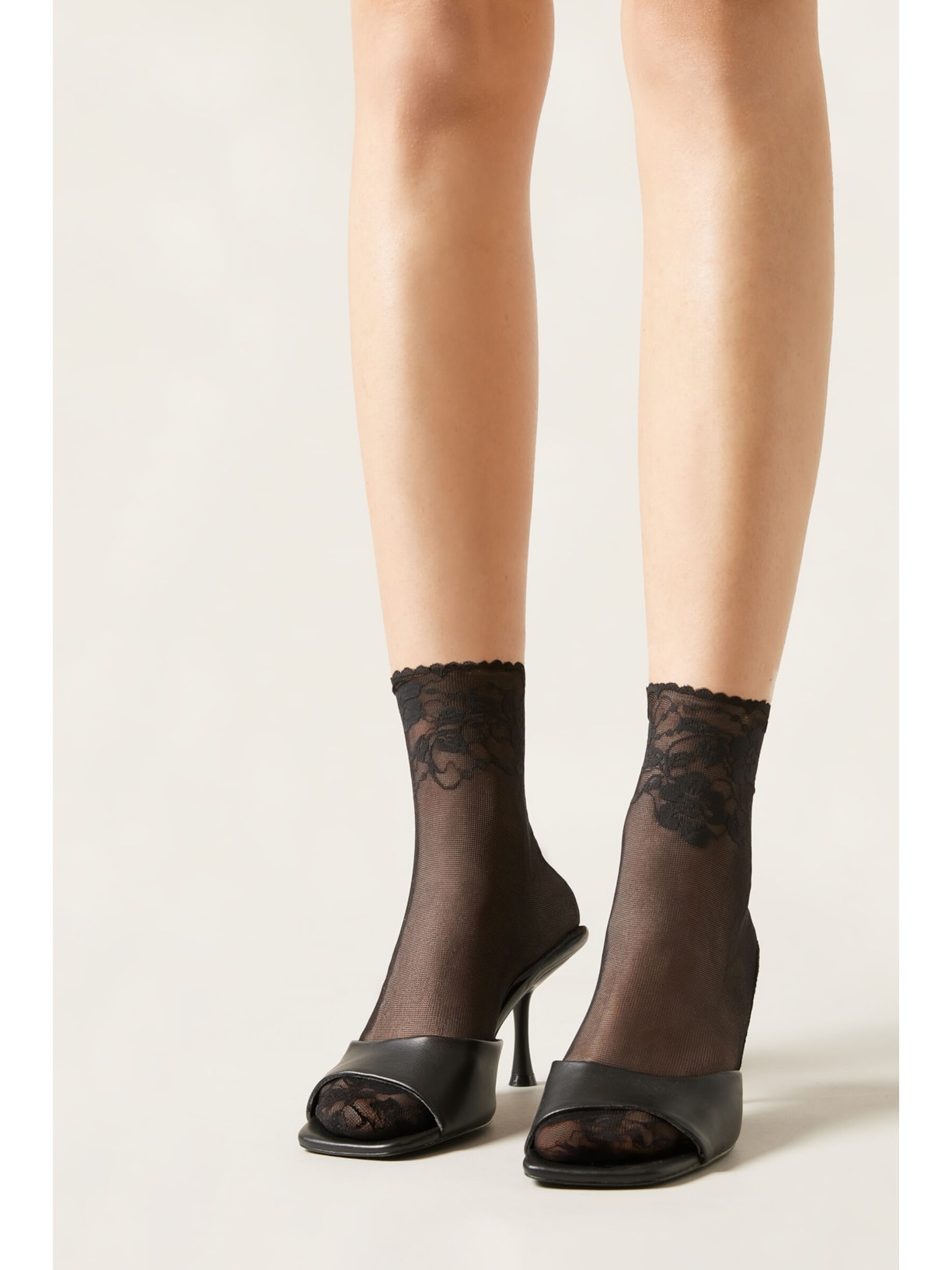 Meia Curta Em Renda Preto Calzedonia