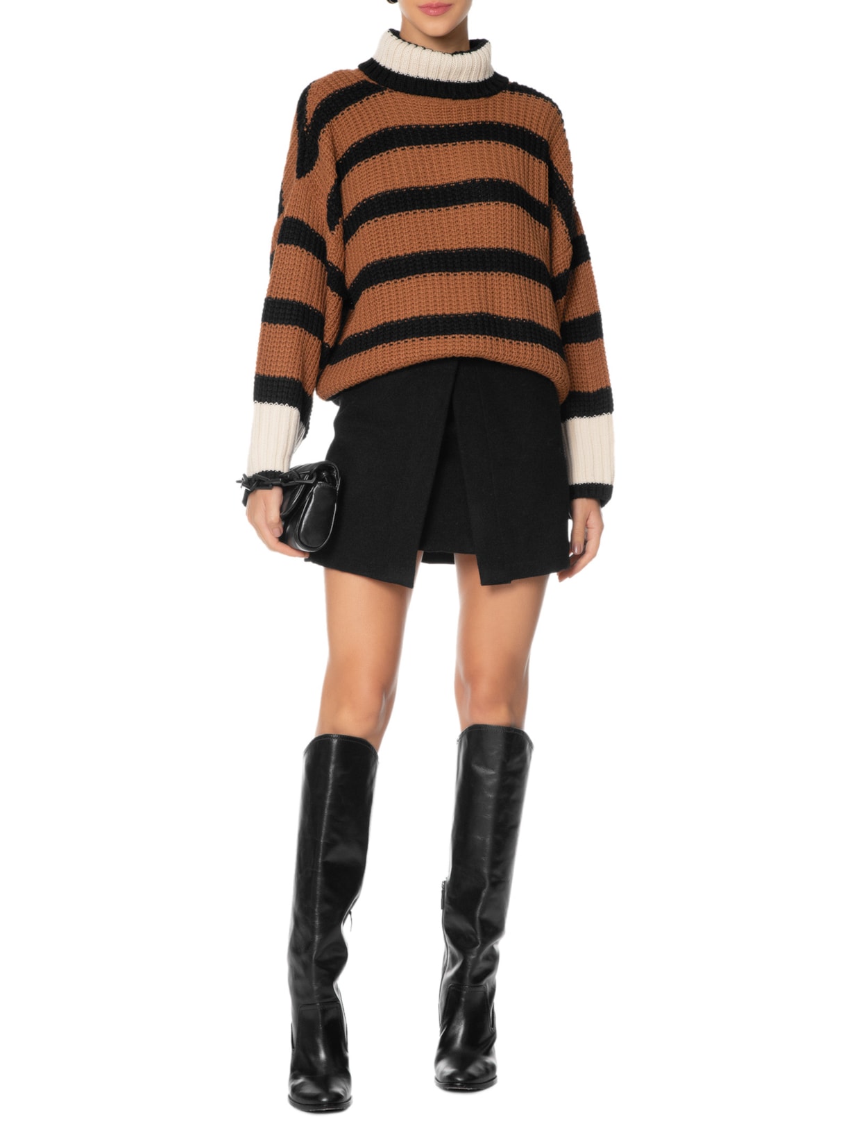 Mini Saia Recorte Preto '2Essential