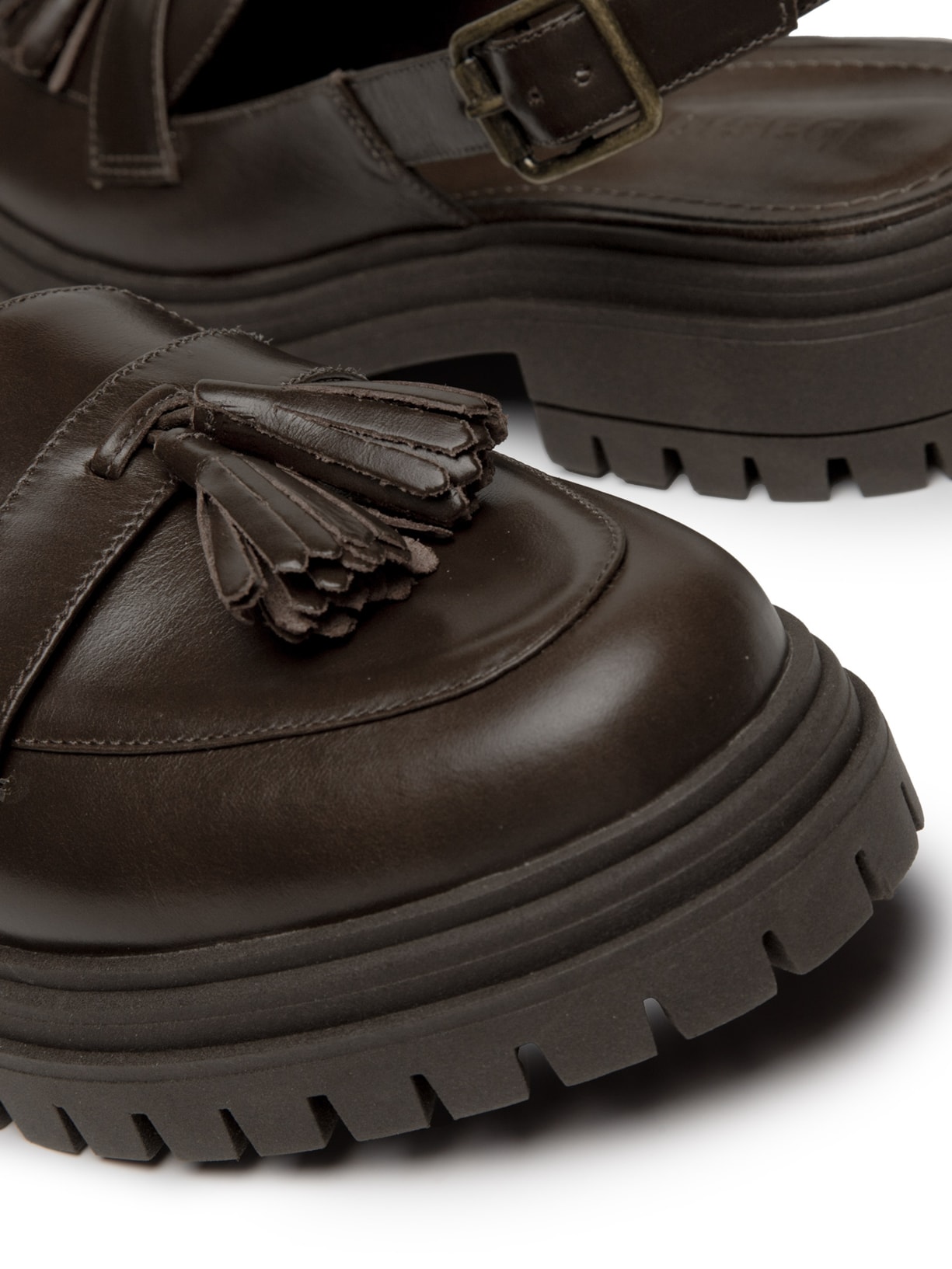 Mocassim Feminino Couro Tratorado Clog Marrom Basiq