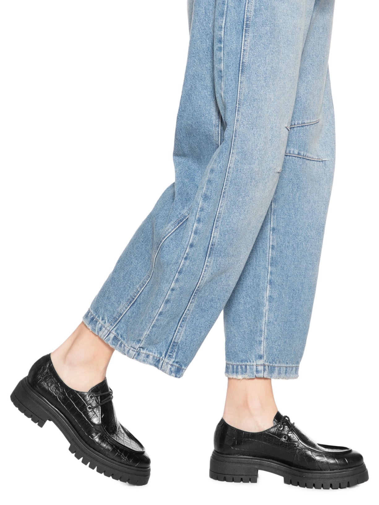 Mocassim Feminino Tratorado Em Couro Croco Preto Basiq