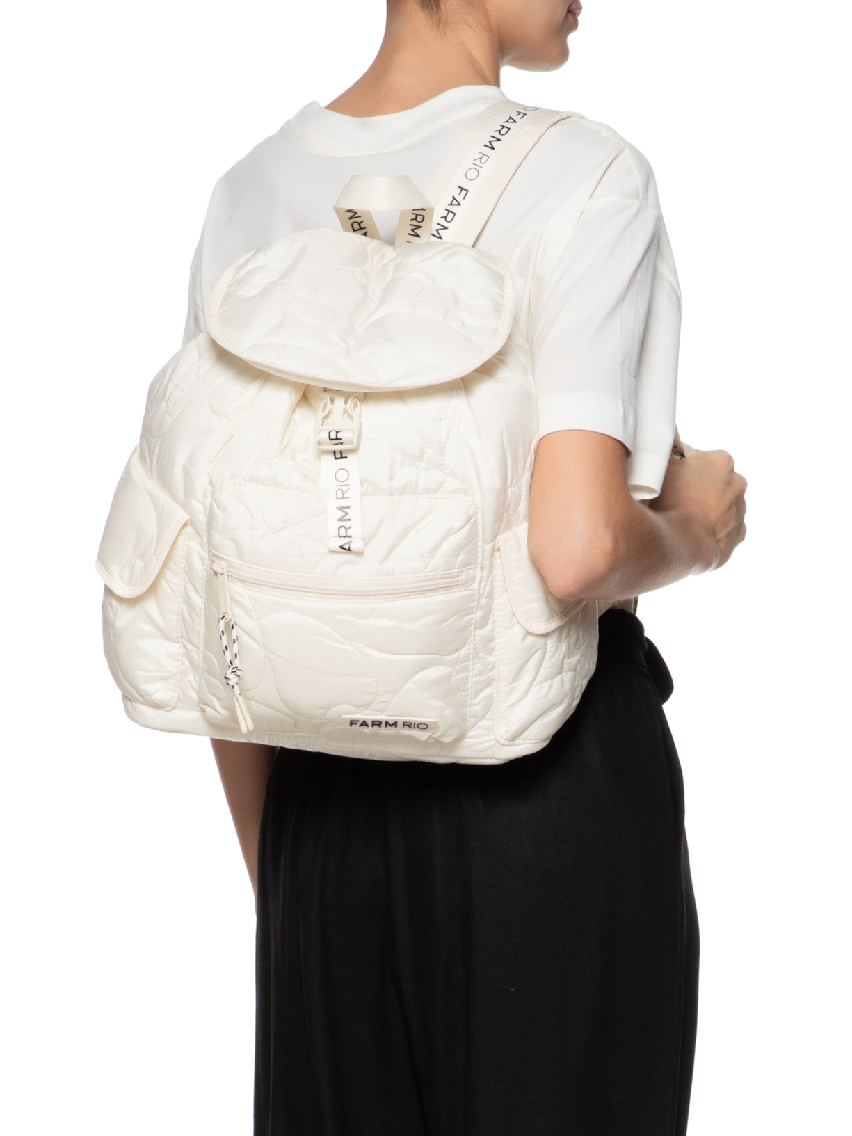 Mochila Feminina Pipoca Puffer Branco Farm Etc