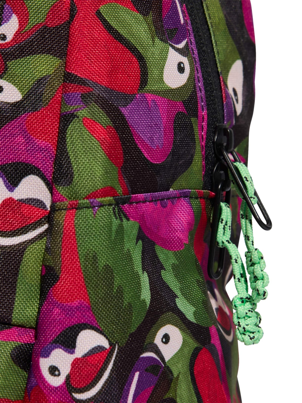 Mochila Feminina Rosa Adidas + Farm