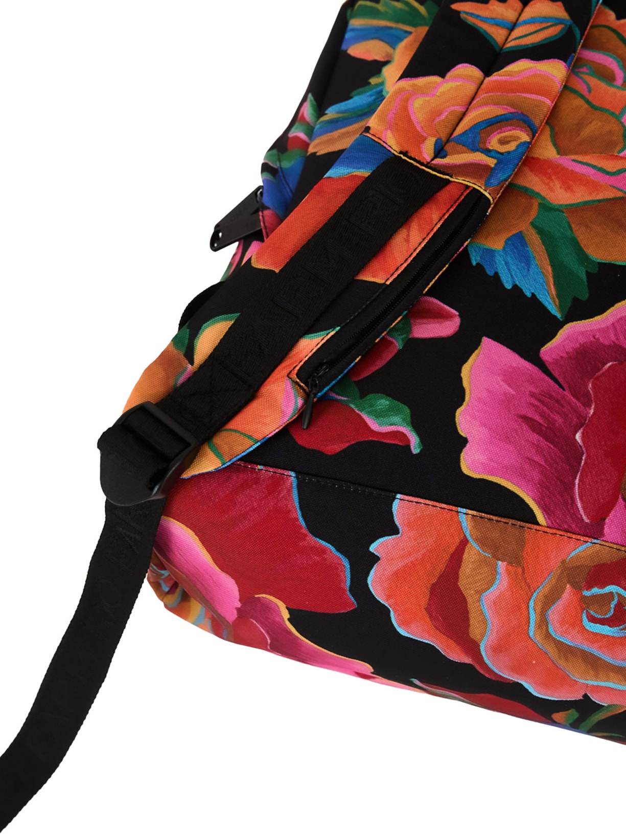 Mochila Feminina Rosas Pintadas Preto Farm Etc