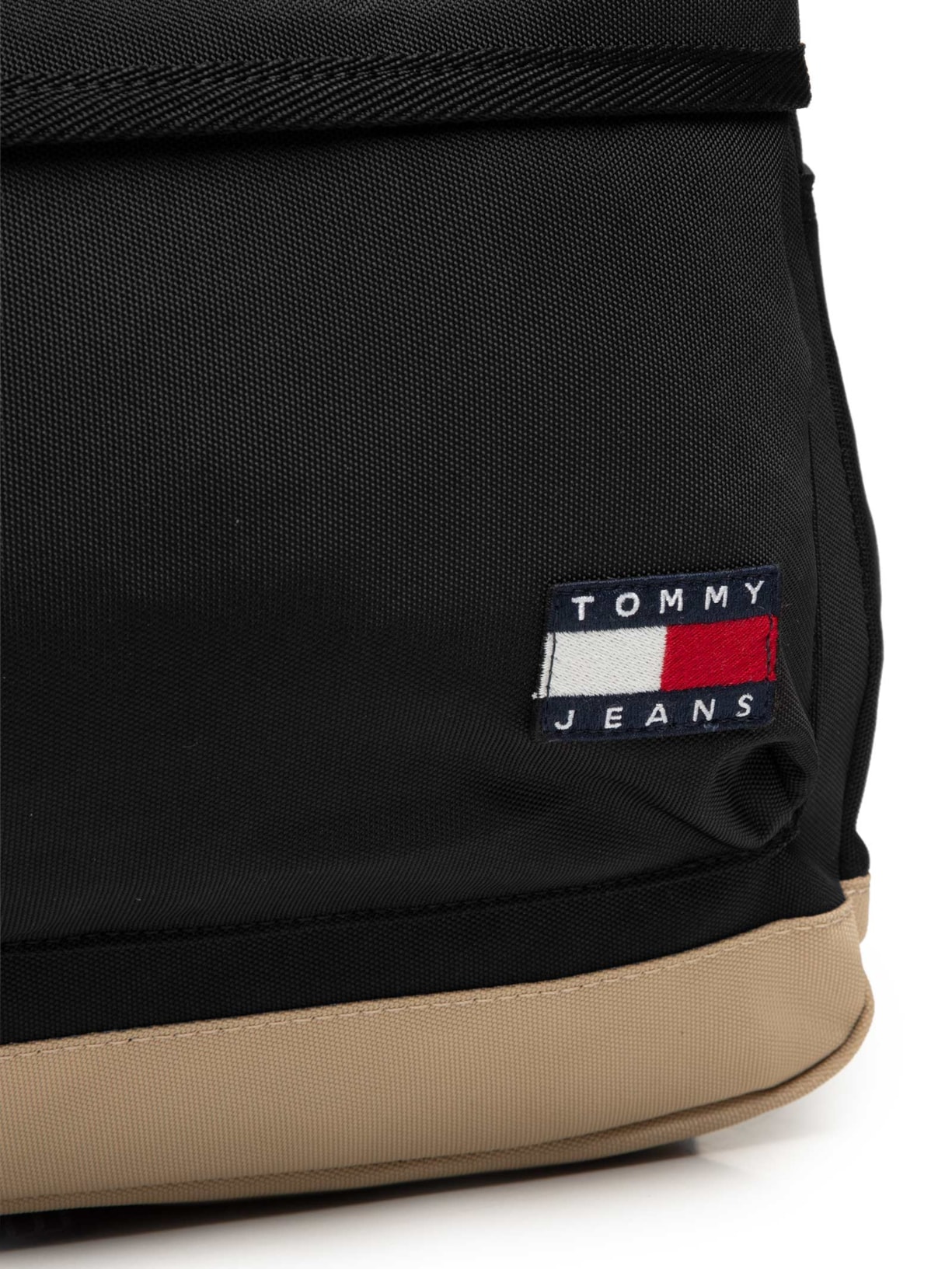 Mochila Masculina Essencial Daily Dome Preto Tommy Jeans