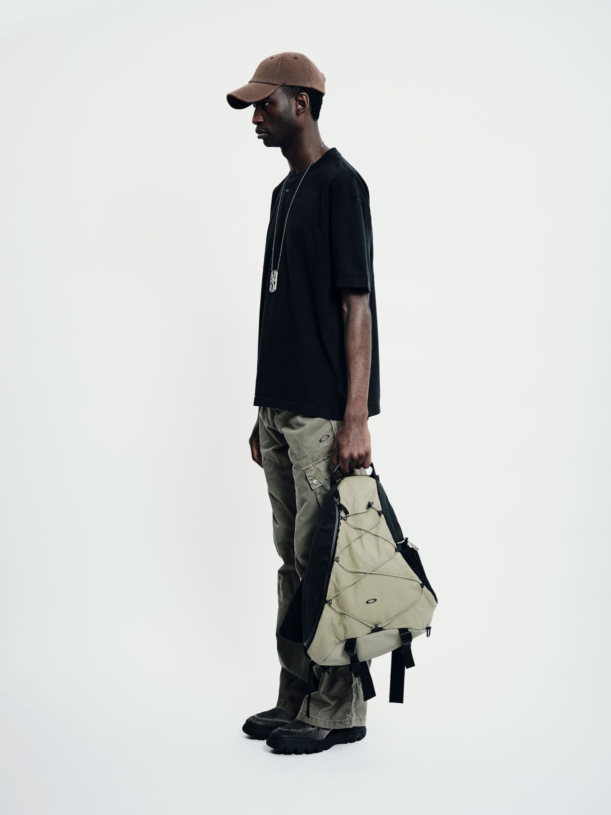 Mochila Sling Masculina  Verde Piet + Oakley