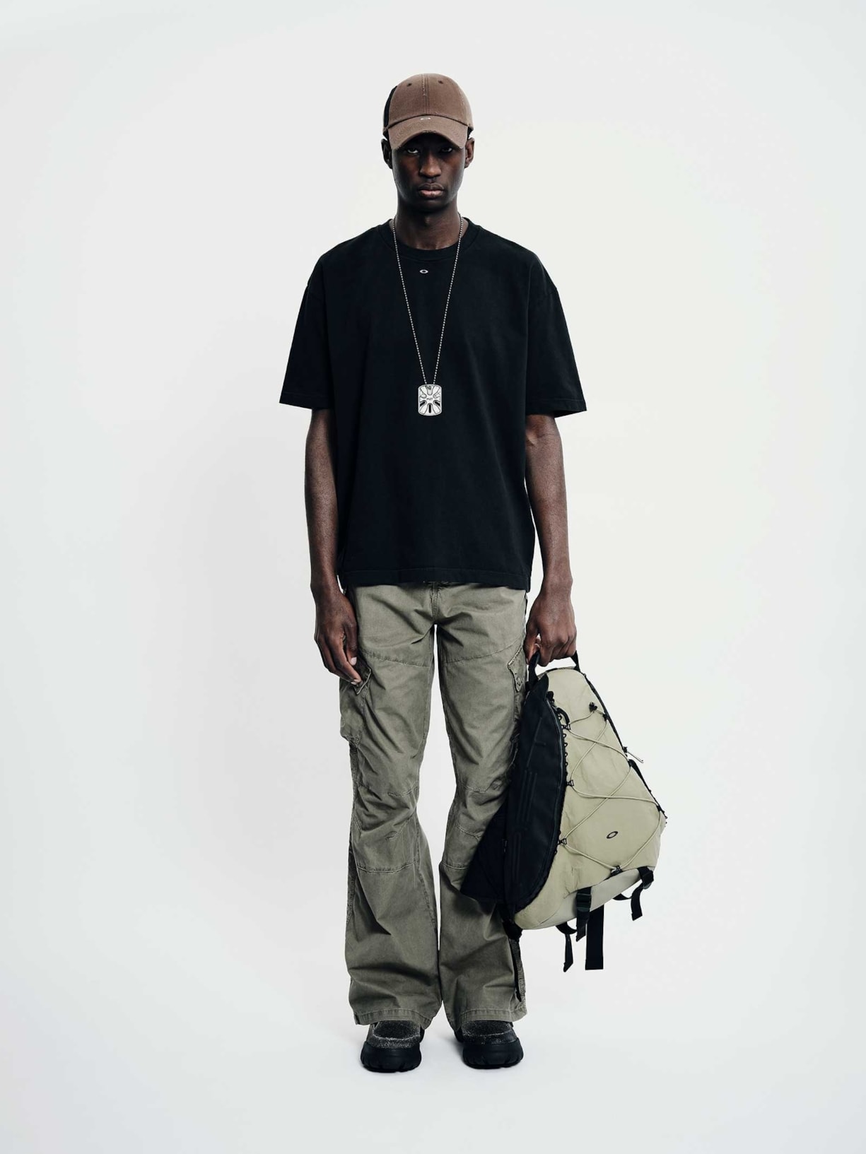 Mochila Sling Masculina  Verde Piet + Oakley