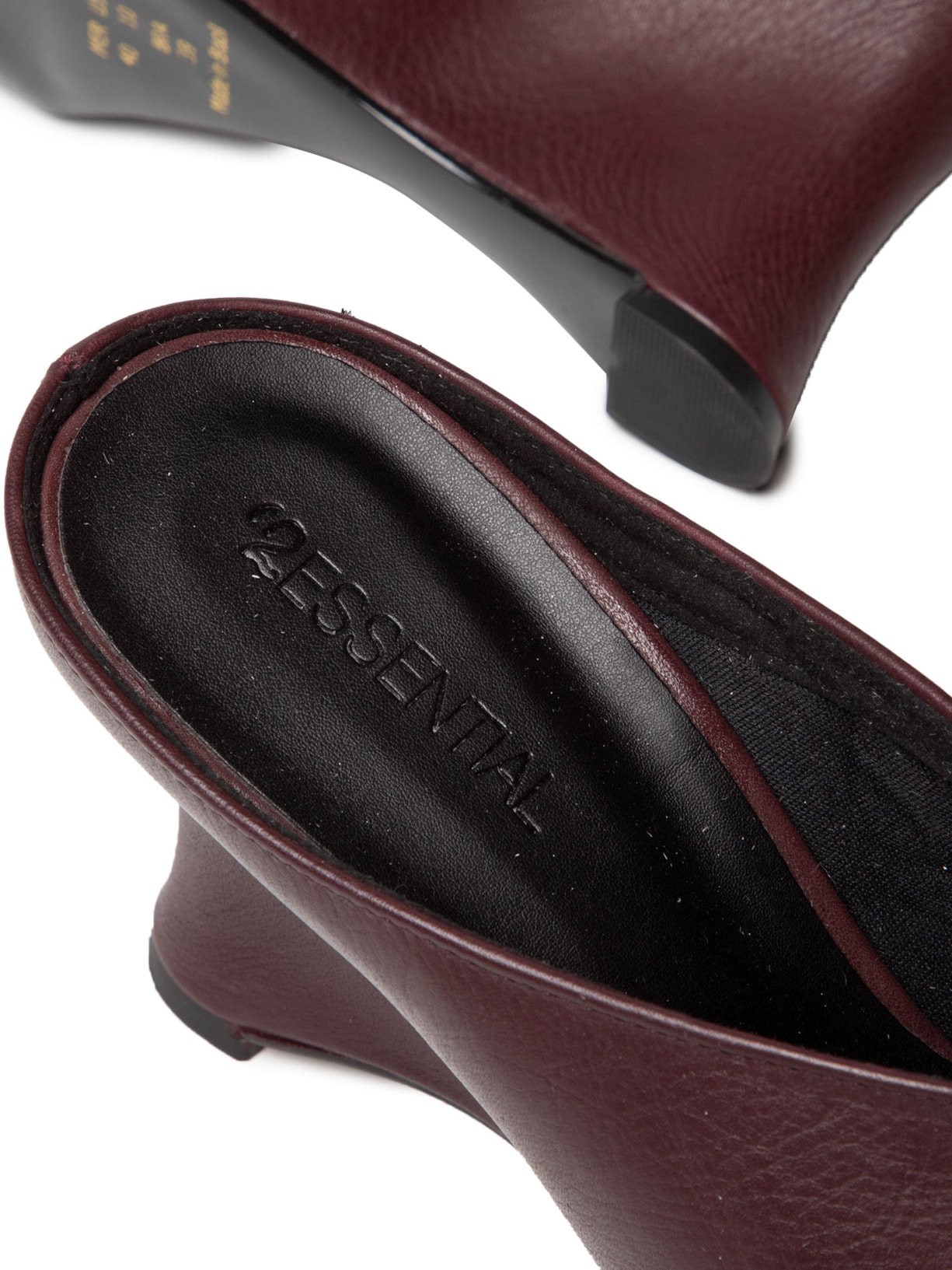 Mule Feminino Bico Fino em Couro Vermelho '2Essential