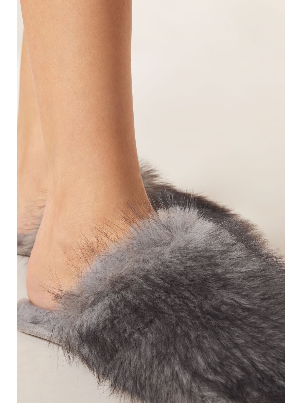 Pantufa Com Efeito De Pelo Cinza Calzedonia