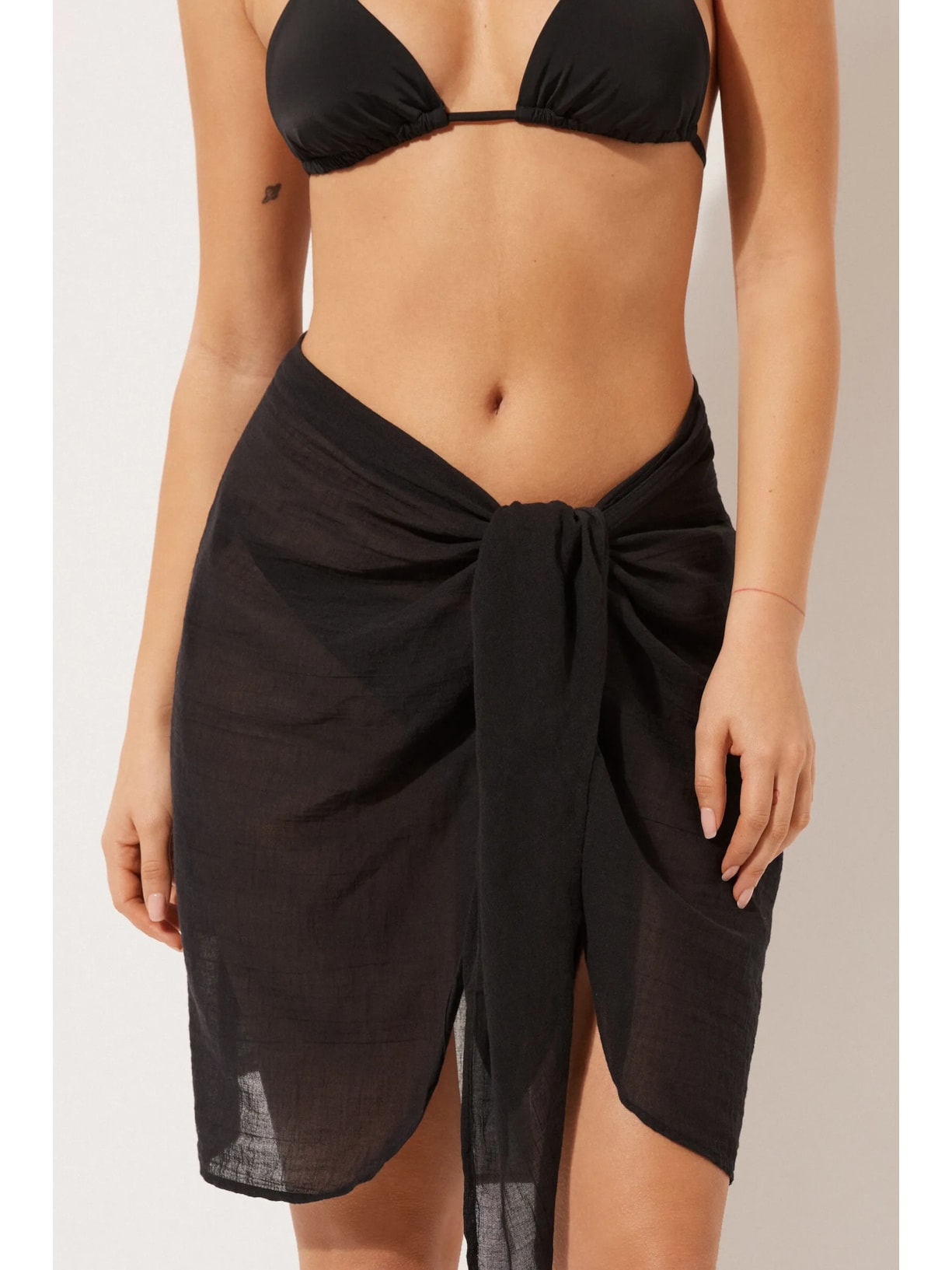 Pareô Curto Preto Calzedonia