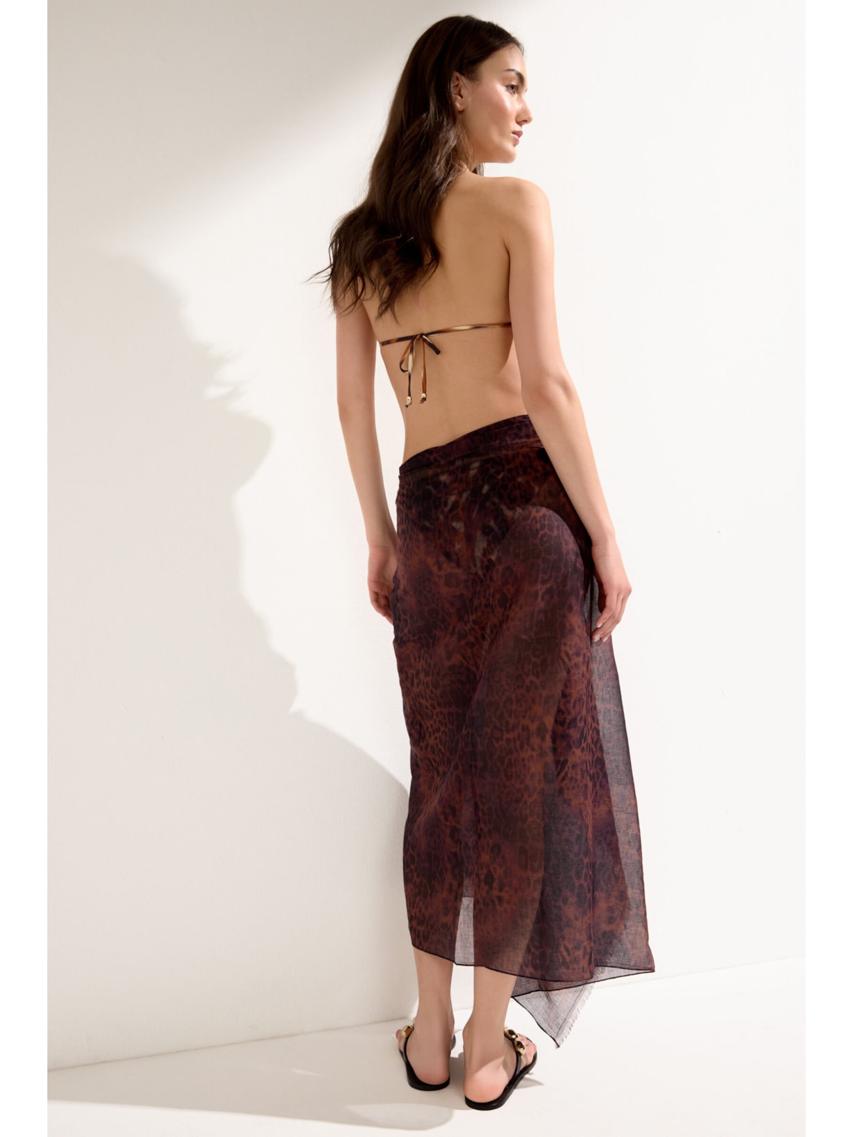 Pareô Longo Com Padrão Selva Marrom Calzedonia