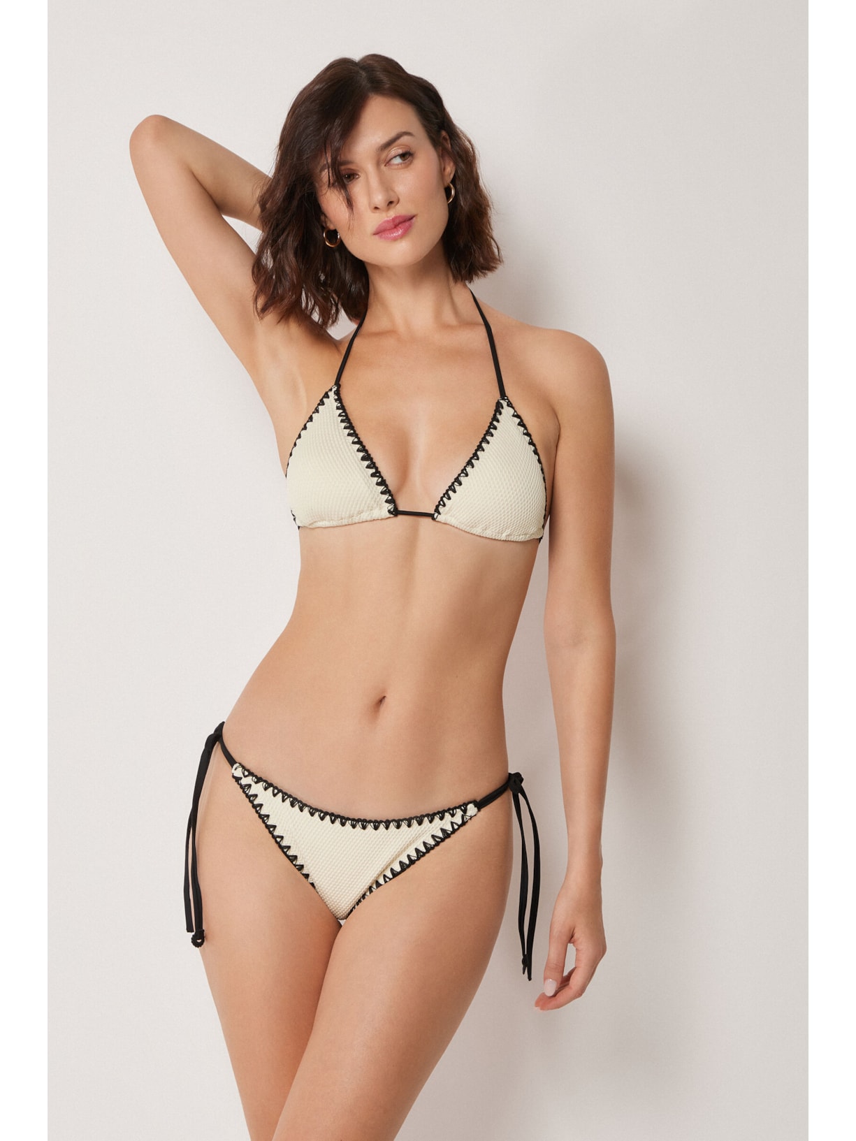 Parte De Cima De Biquíni Cortininha Bicolor Embroidery Off-White Calzedonia