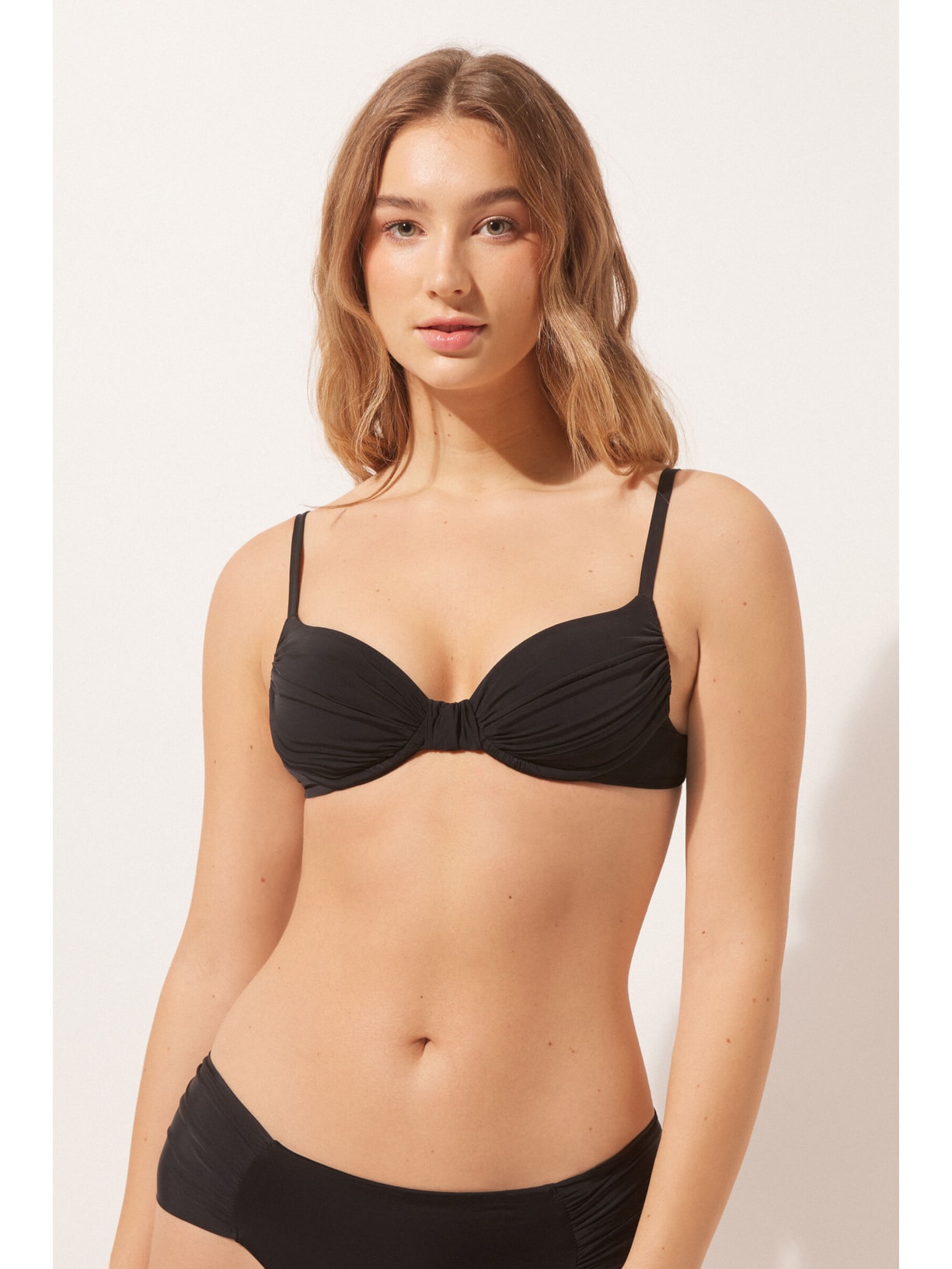 Parte De Cima De Biquíni Push-Up Indonésia Preto Calzedonia
