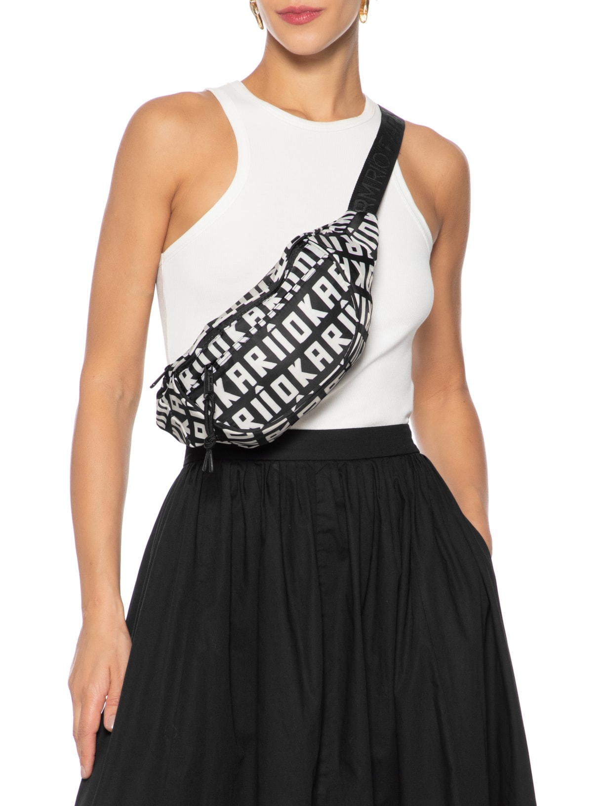 Pochete Feminina Dengo Kariioka Preto Farm Etc