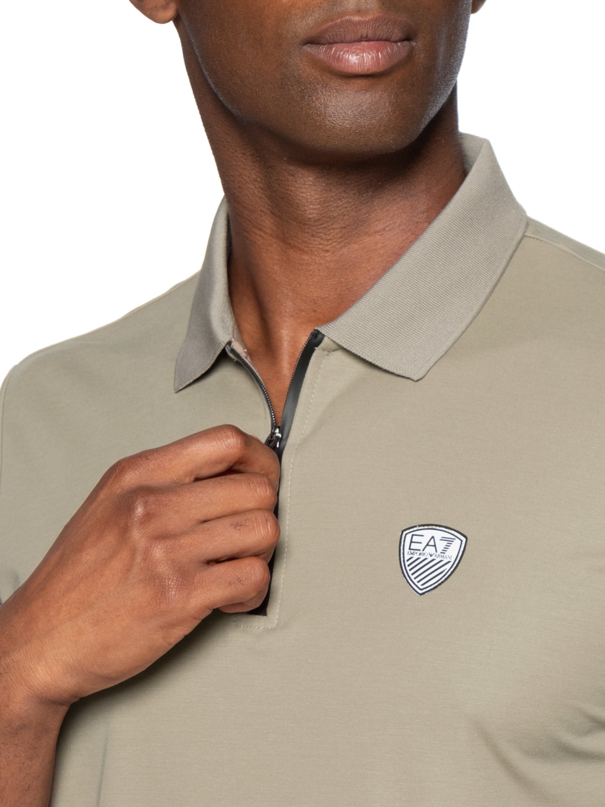 Polo Masculina com Zíper Logo Escudo Bege Ea7 Emporio Armani