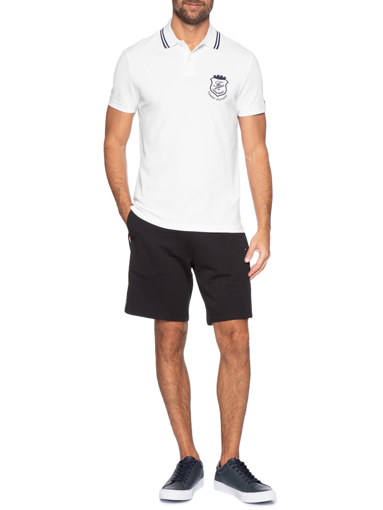Polo Masculina Regular Fit Gola Friso Duplo e Brasão – Branco Tommy Hilfiger