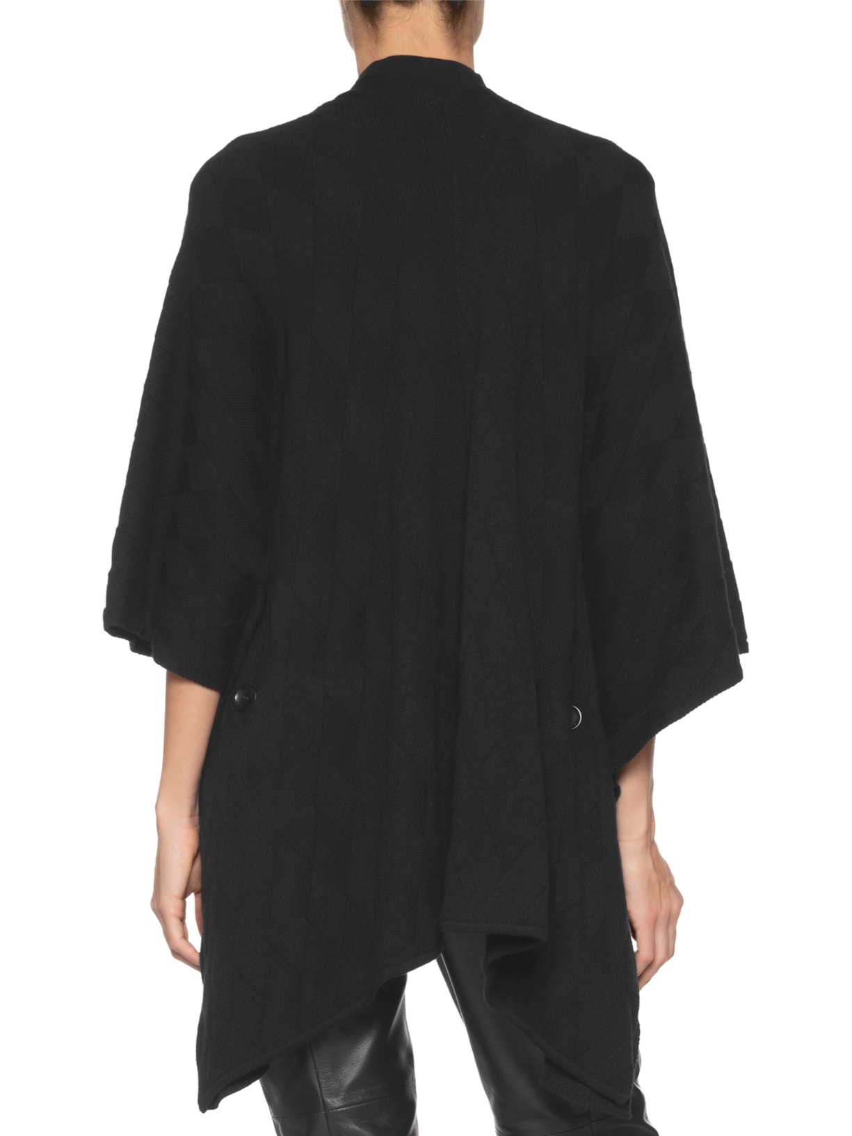 Poncho Feminino Jacque Preto Carol Bassi