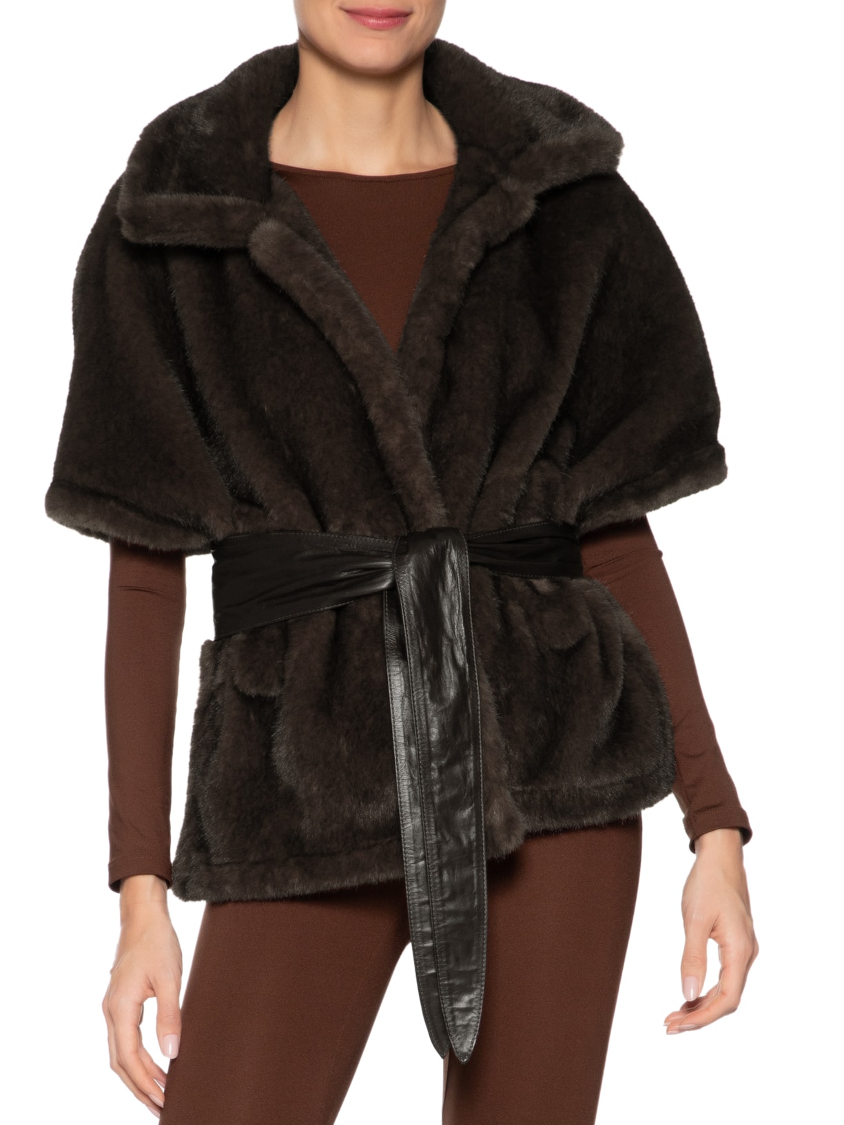 Poncho Feminino Kaia Marrom Carol Bassi