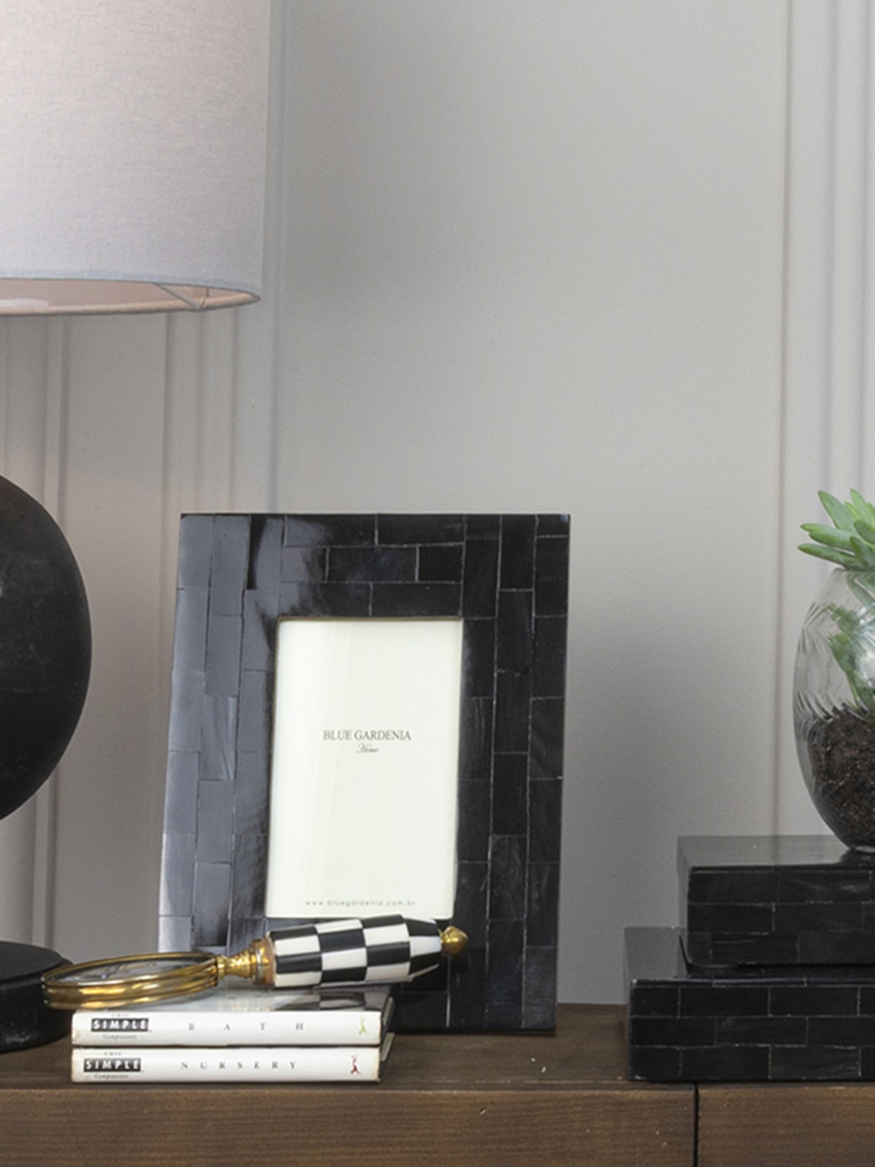 Porta Retrato Efeso Preto Blue Gardenia