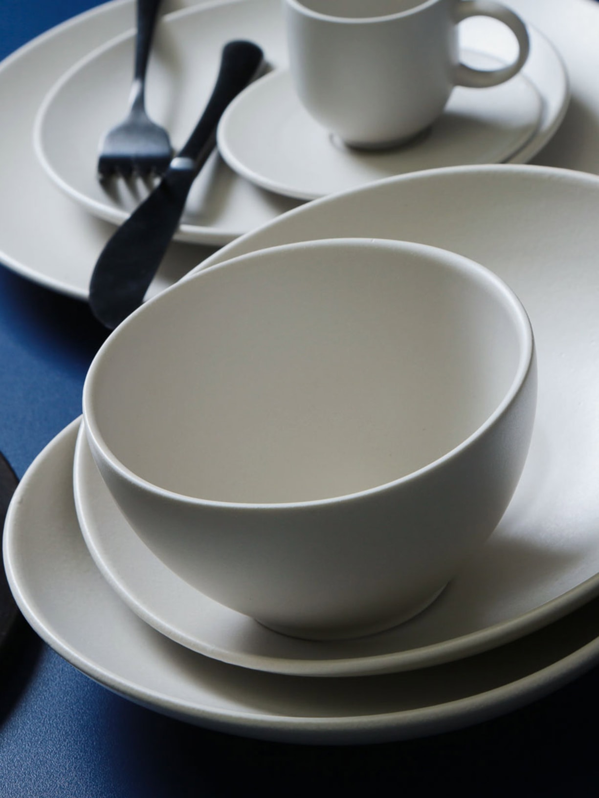 Prato Raso Coup Stoneware Vit Cinza Porto Brasil