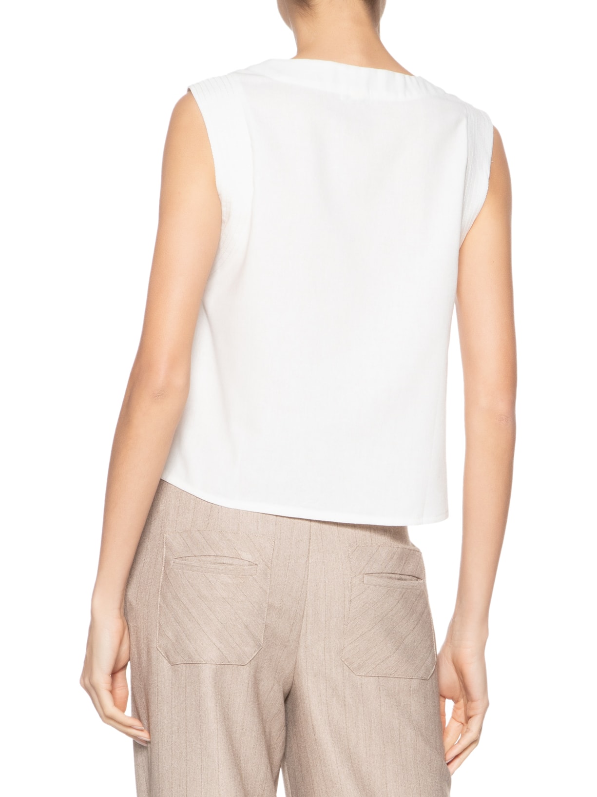 Regata Feminina Com Detalhe Bordado Na Cava Off White Basiq