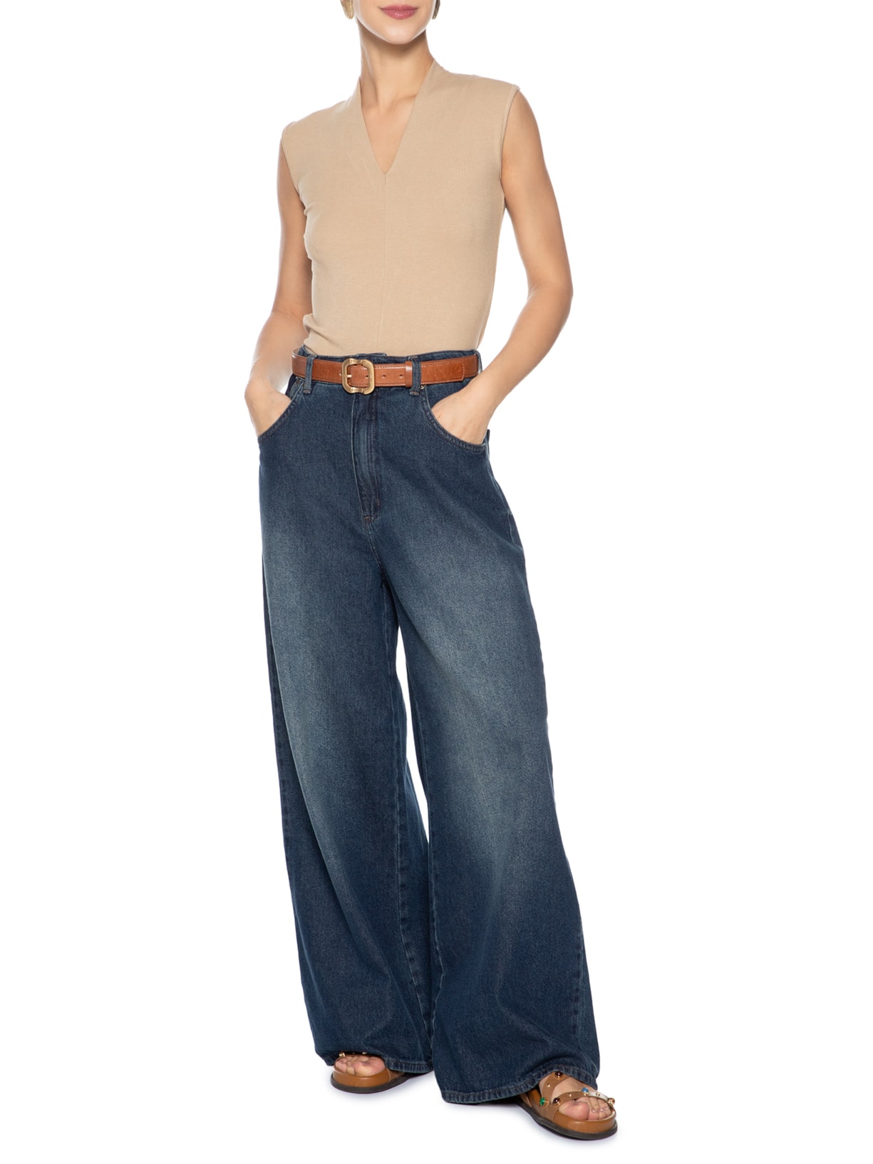 Regata Feminina Decote V Bege Basiq