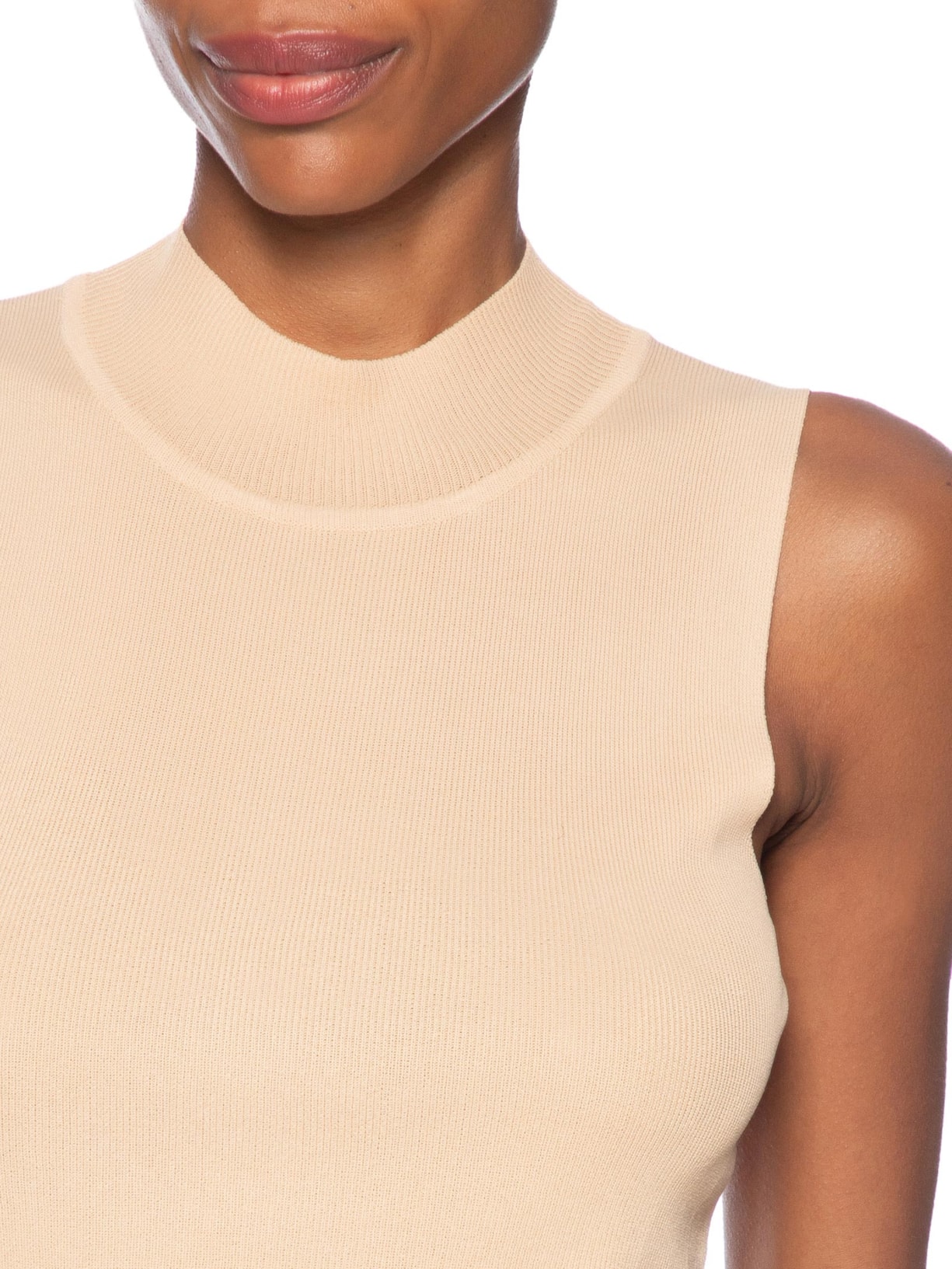 Regata Feminina Em Tricot Bege Market 33