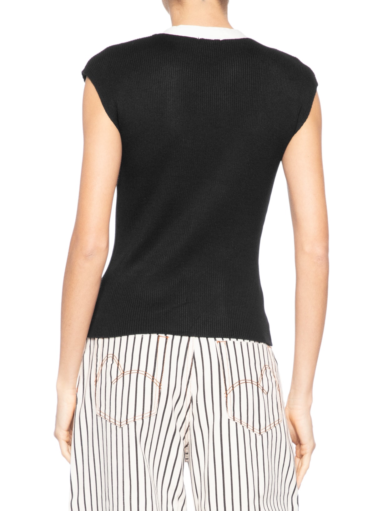 Regata Feminina em Tricot com Abotoamento Preto Market 33