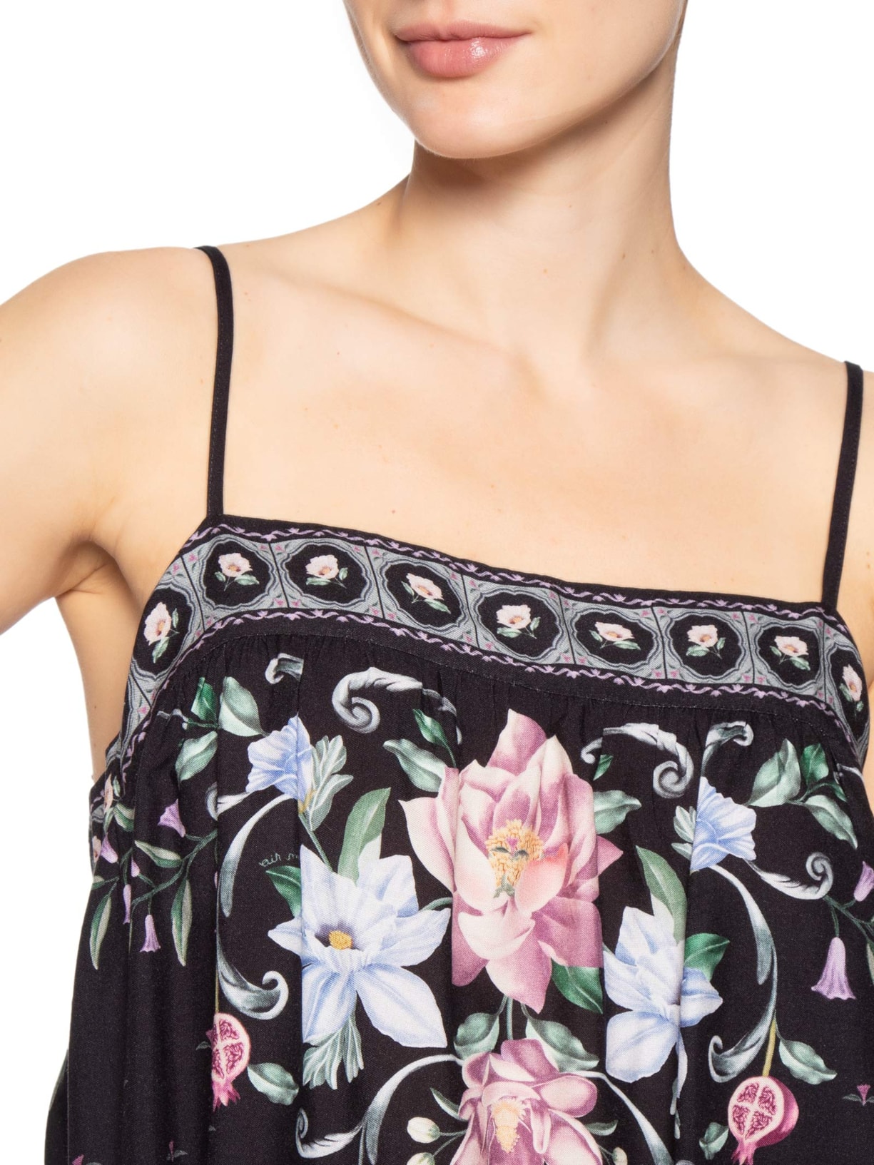 Regata Feminina Flor de Outono – Preto Farm