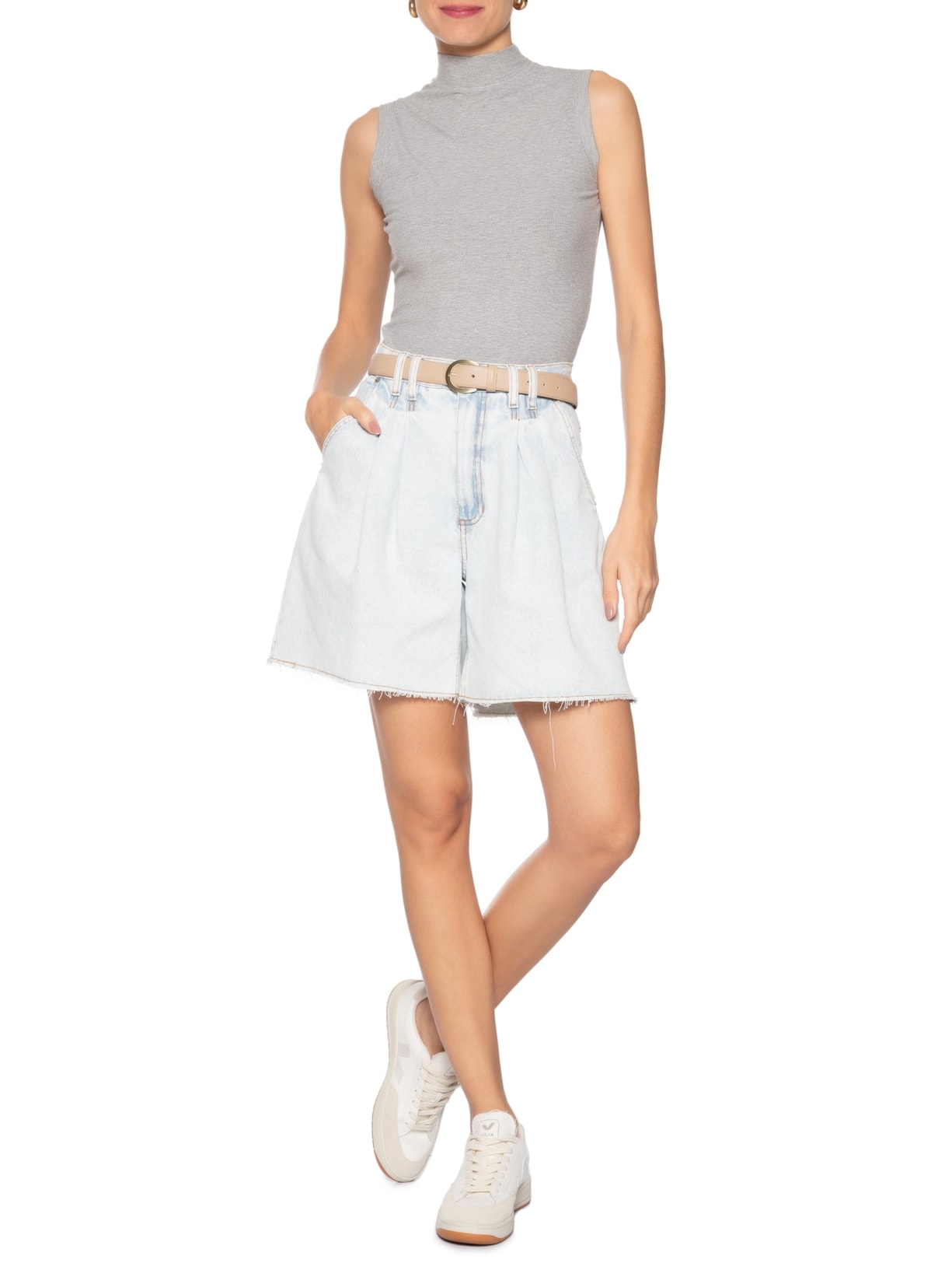 Regata Feminina Gola Alta Cinza Basiq