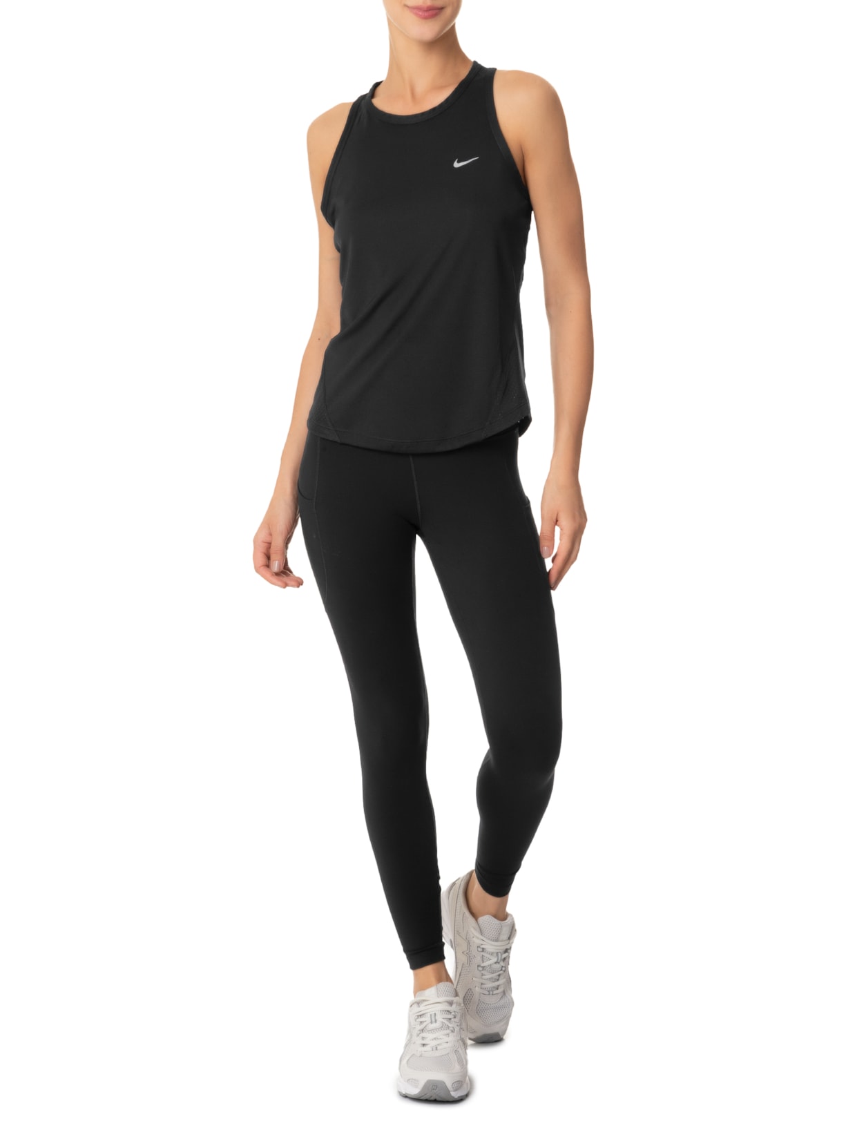 Regata Feminina Tempo Dri-Fit Run Preto Nike