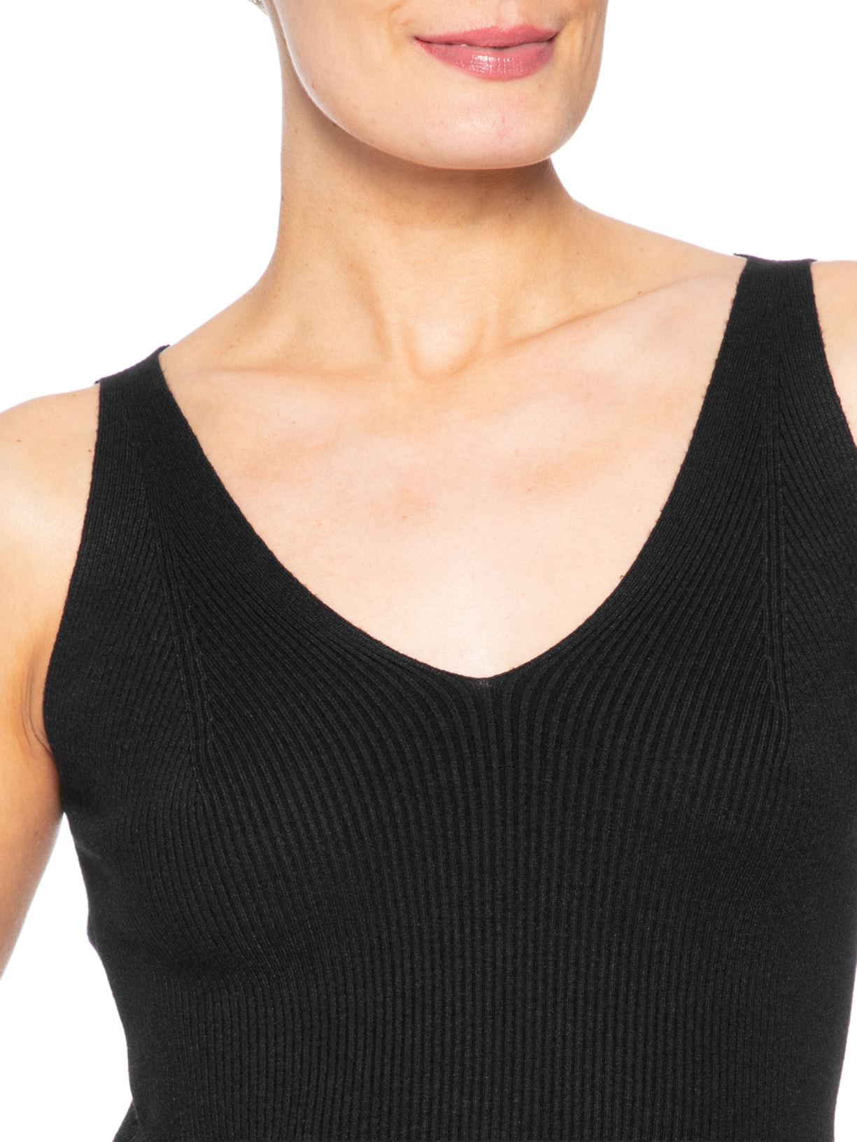 Regata Feminina Tricot Decote V Preto Basiq